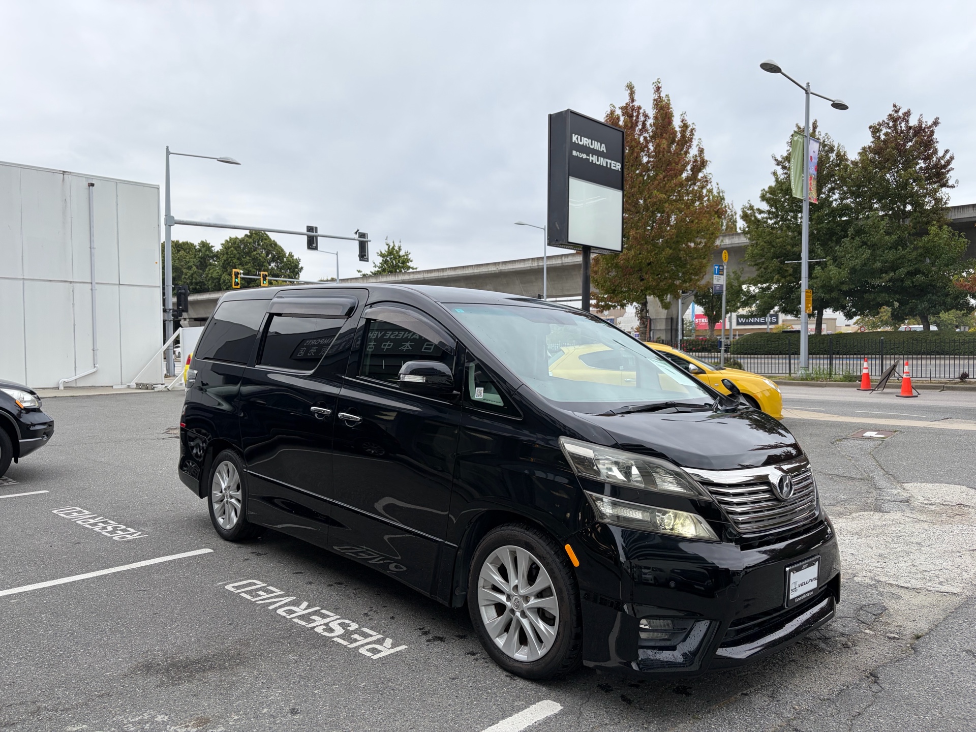 Vehicle photo 3