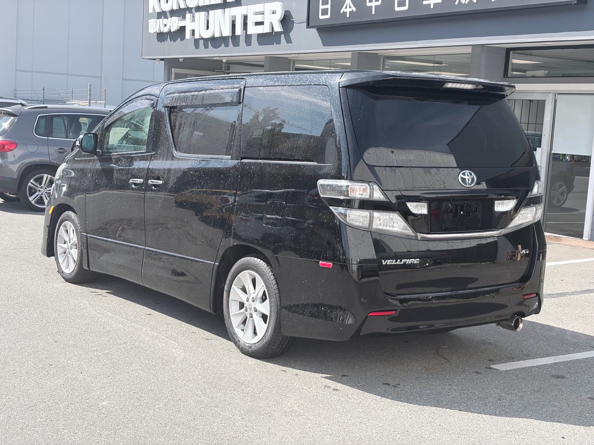 Vehicle photo 5