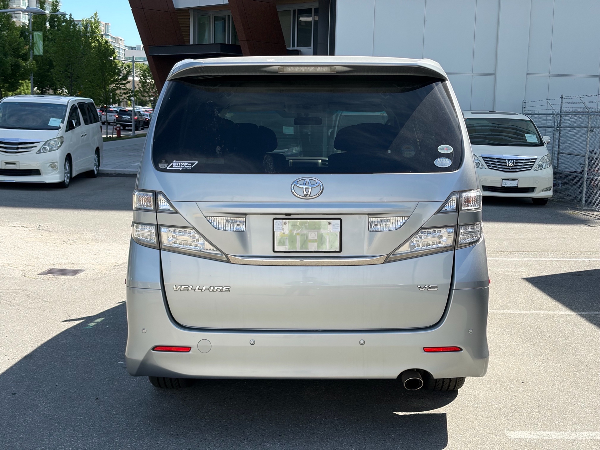 Vehicle photo 5