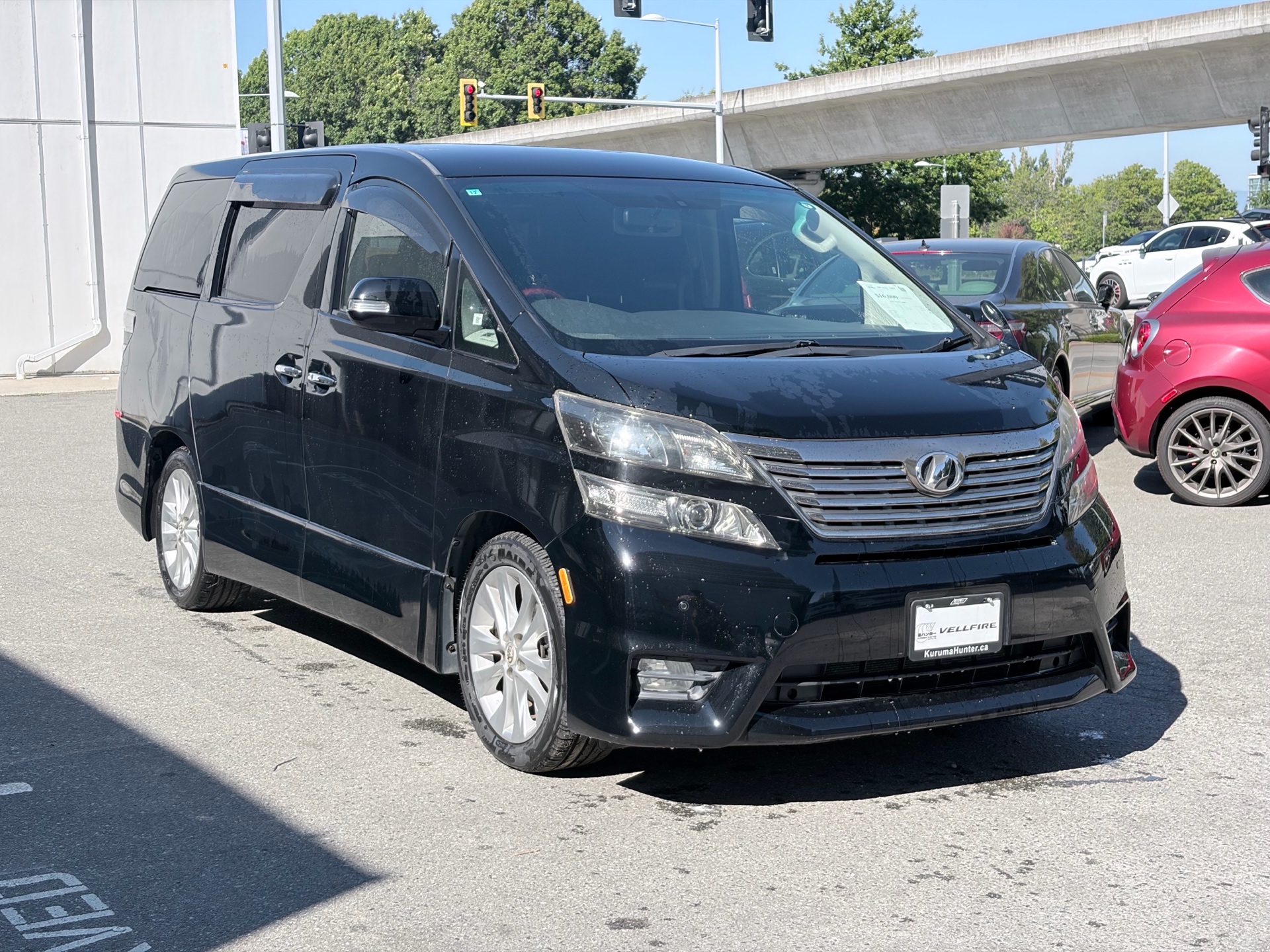 Vehicle photo 3