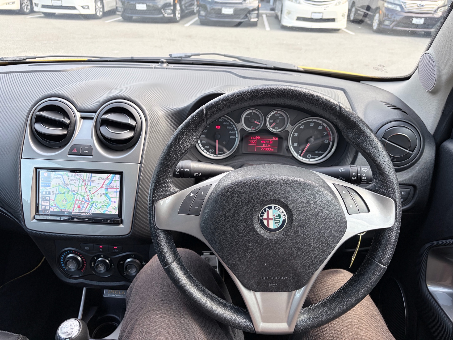 Vehicle photo 9