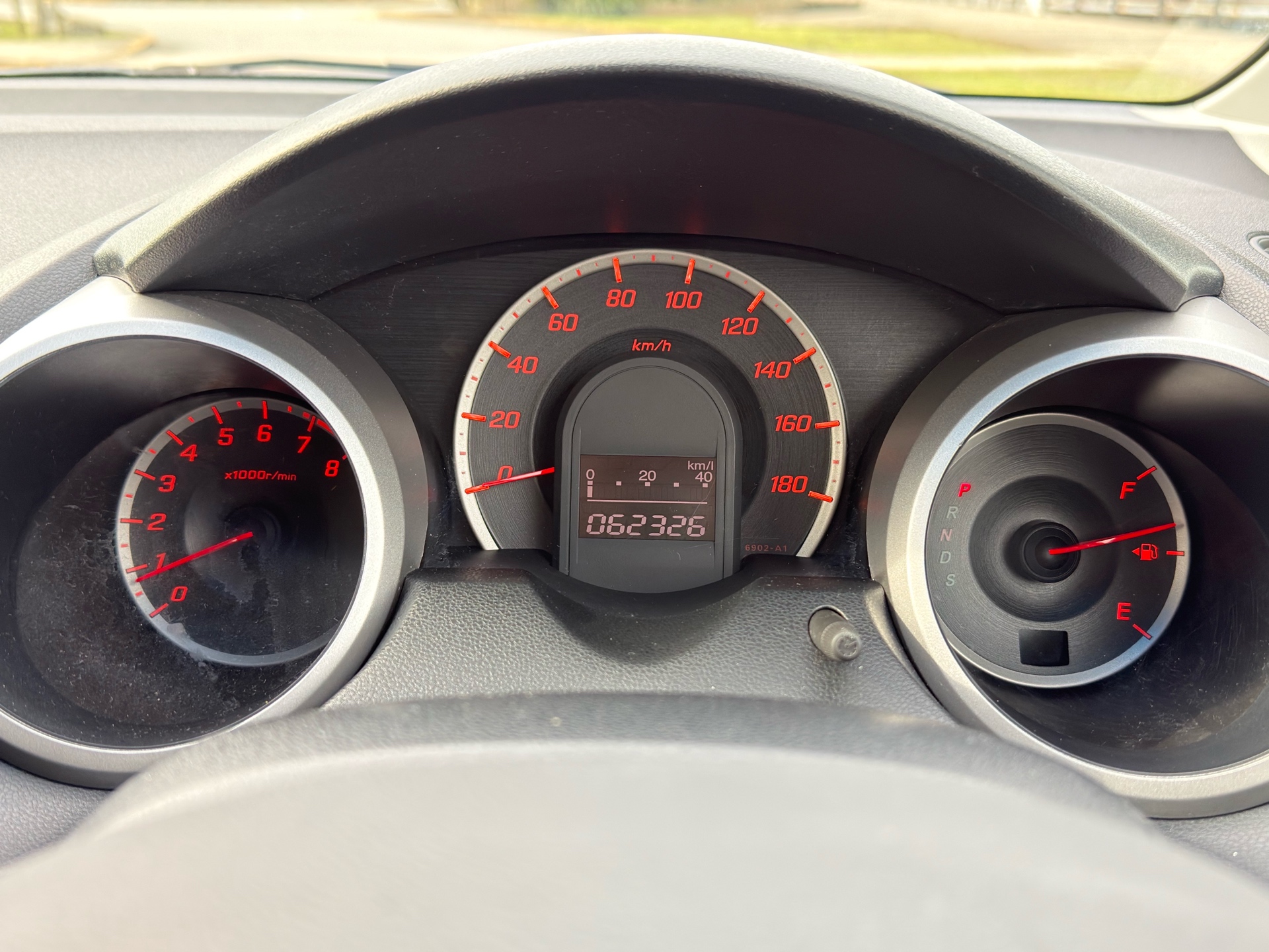 Vehicle photo 8