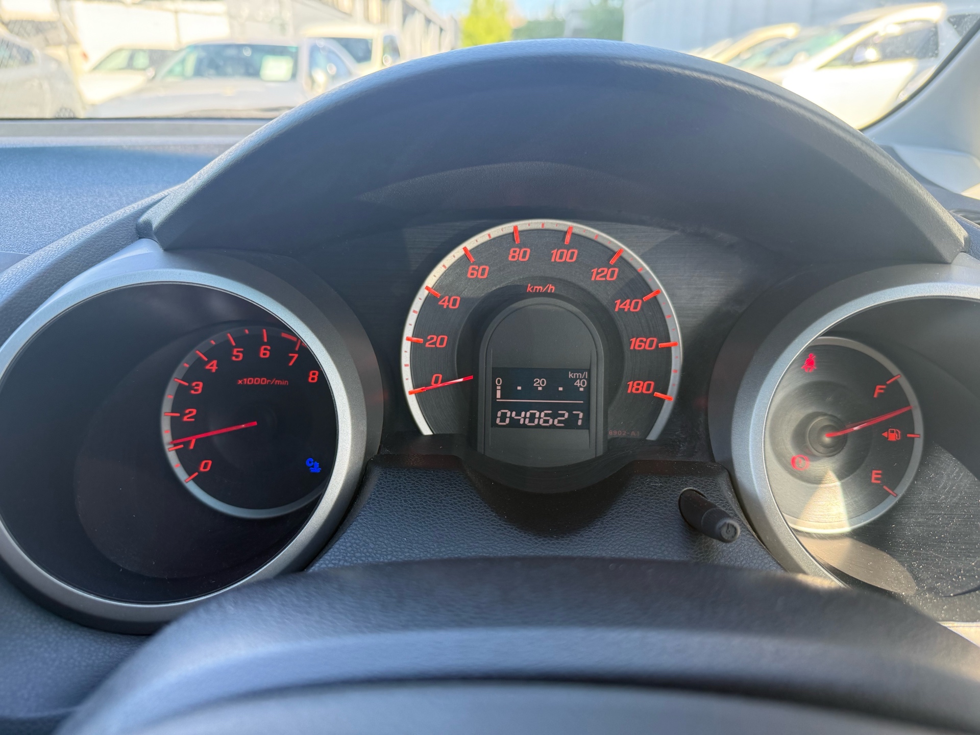 Vehicle photo 15