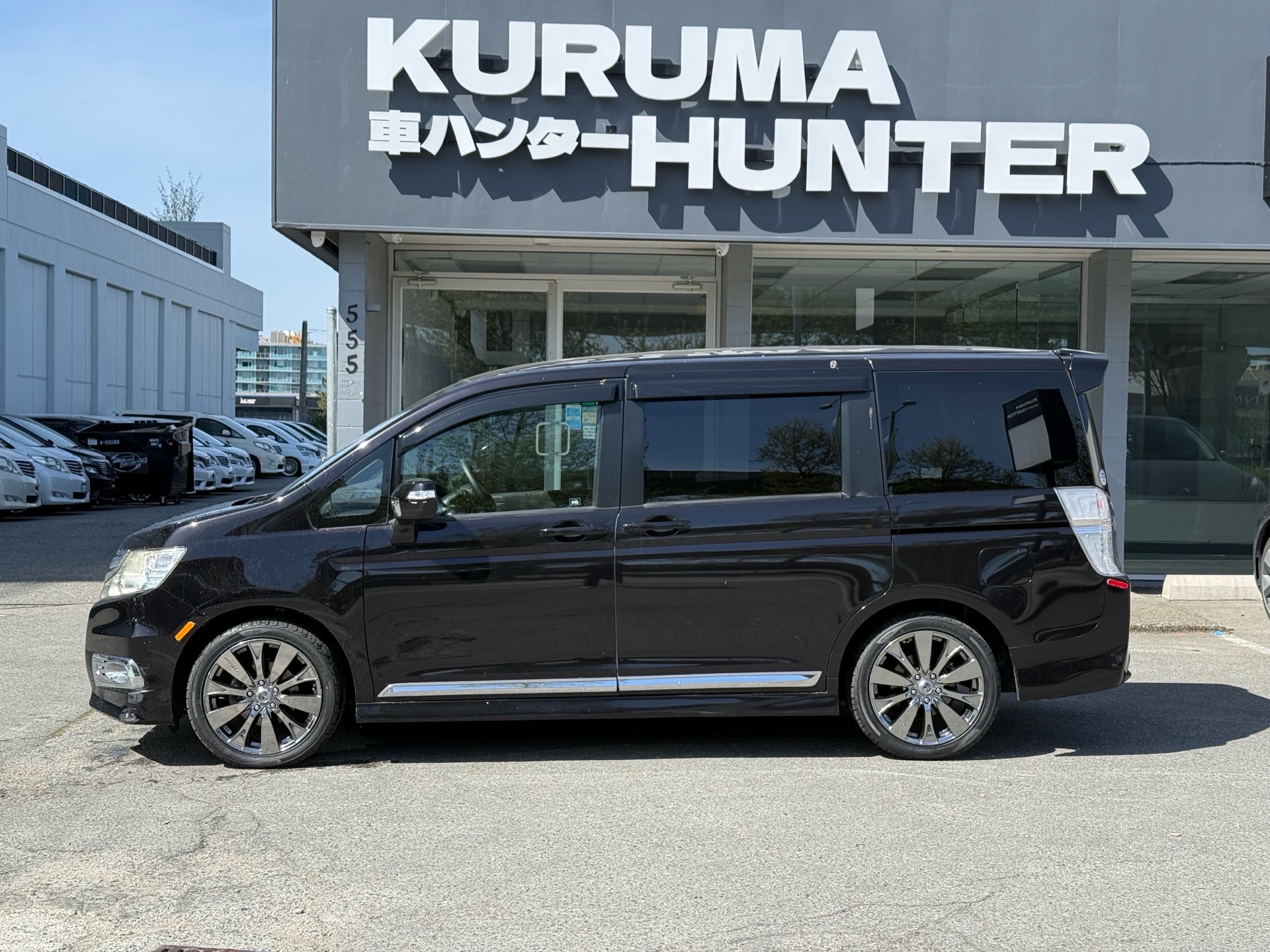 Vehicle photo 3
