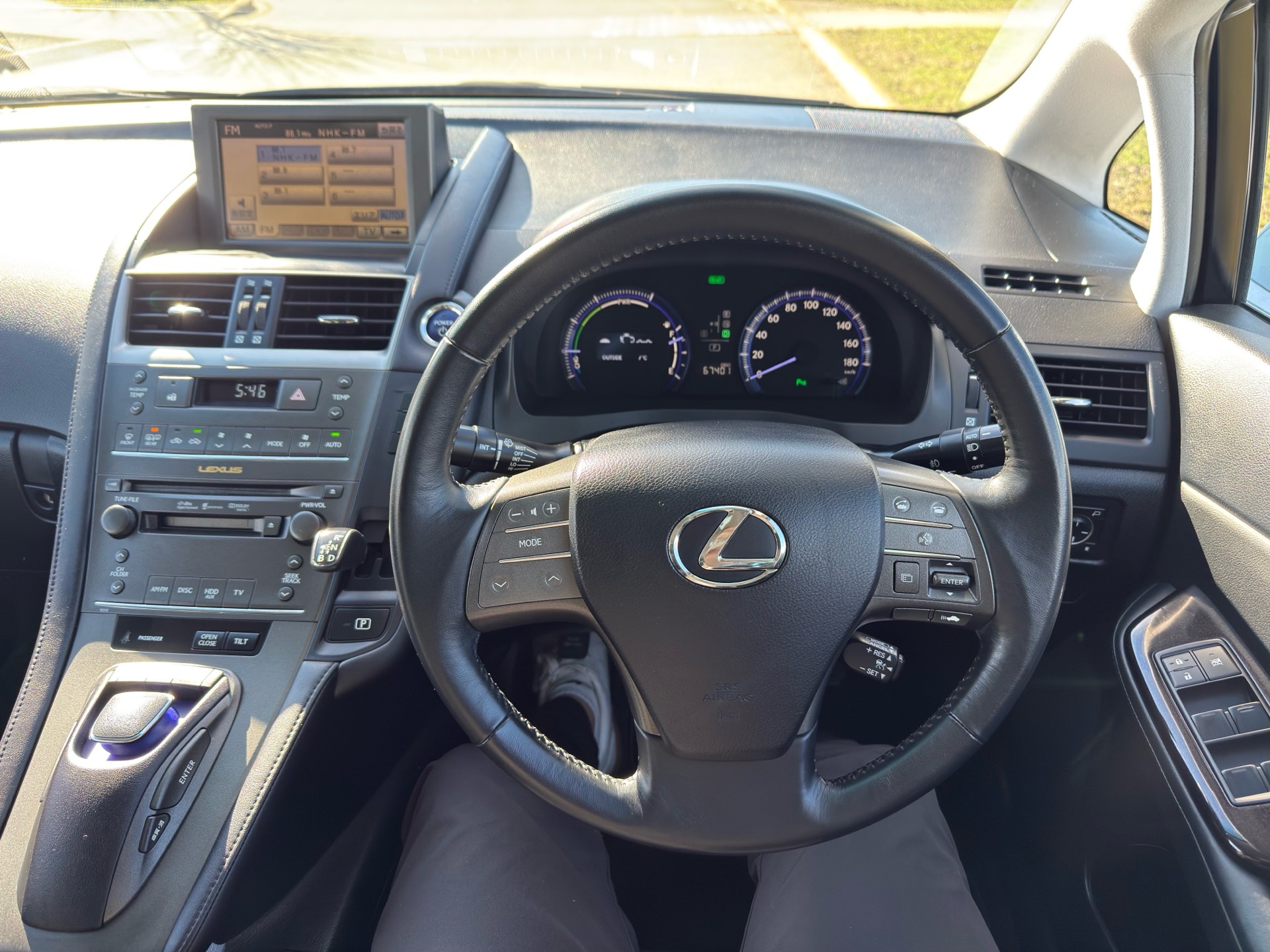 Vehicle photo 6