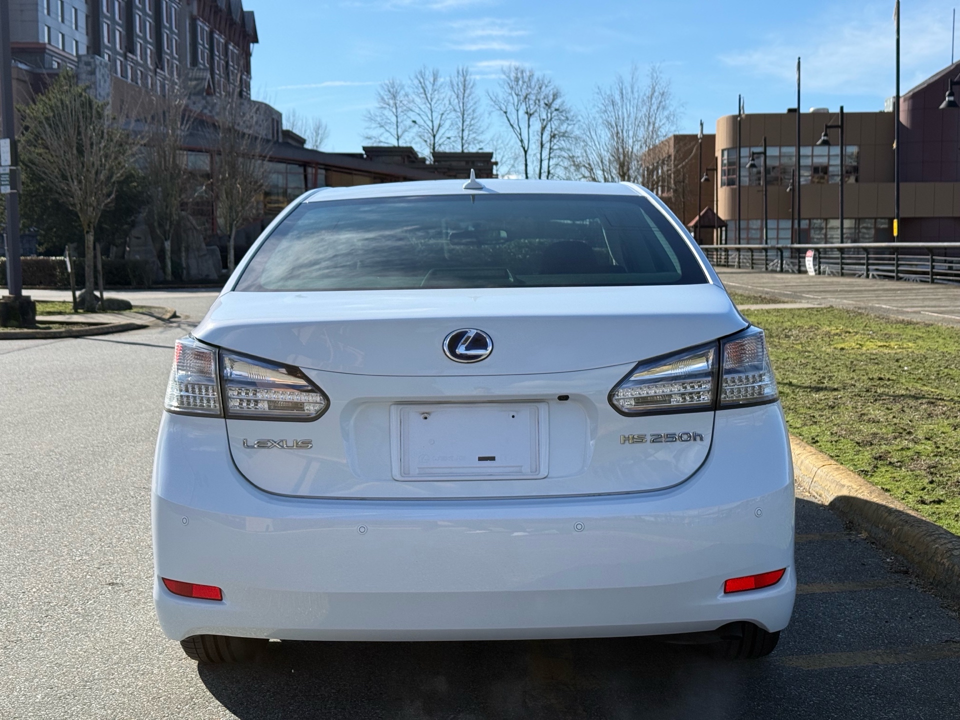Vehicle photo 5