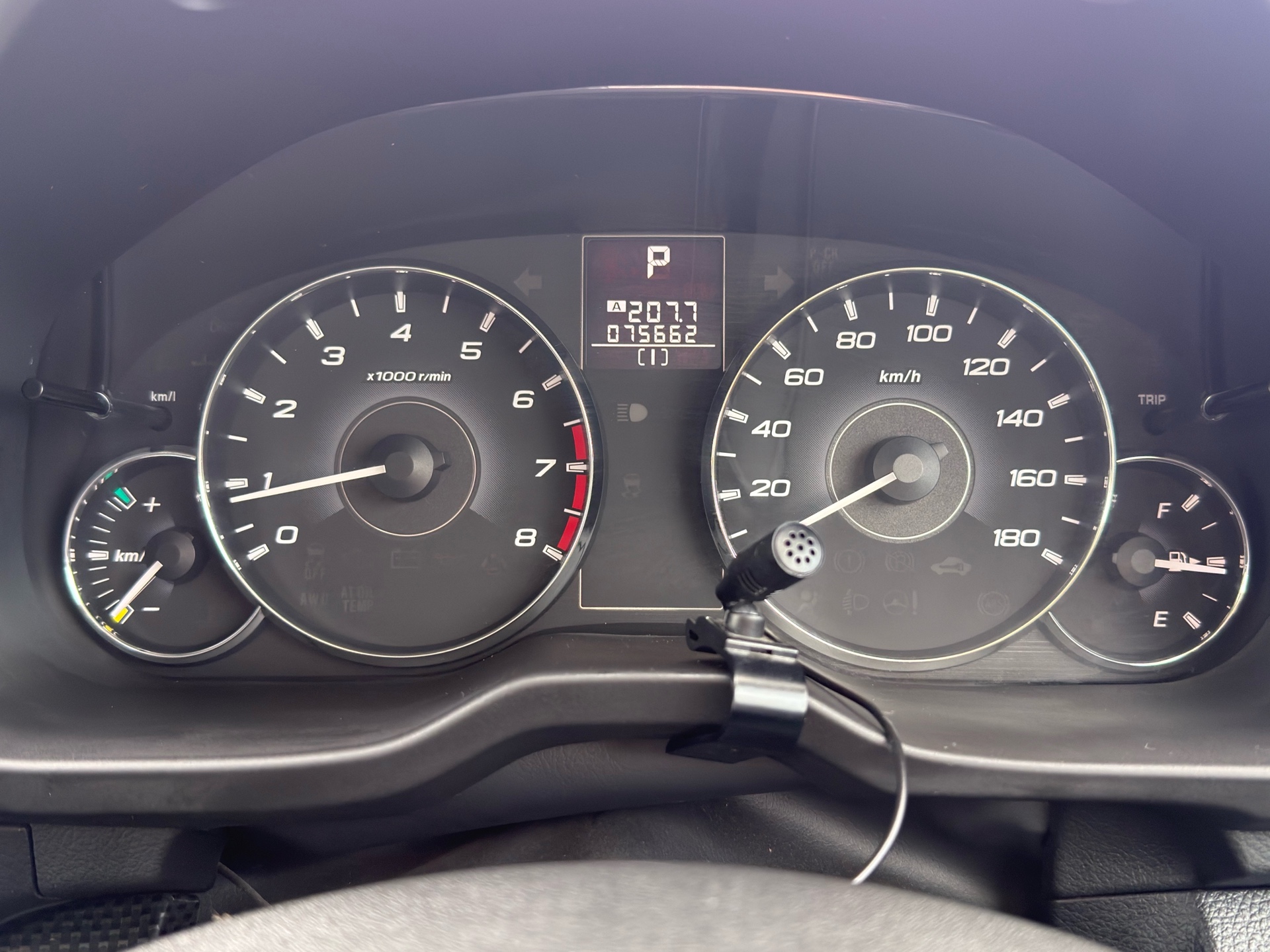 Vehicle photo 7