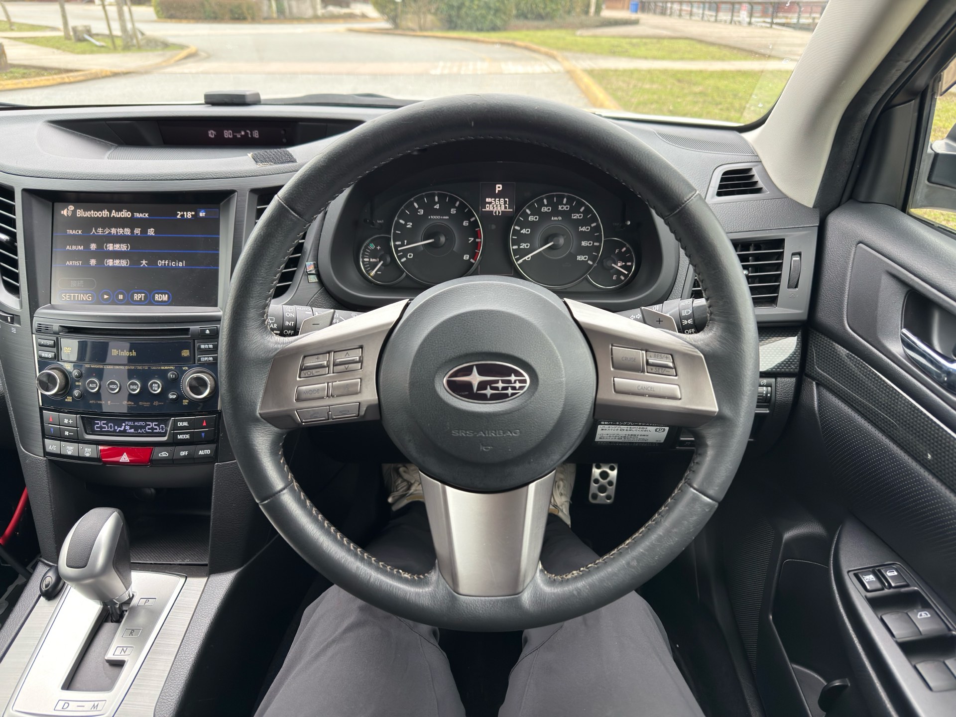Vehicle photo 6