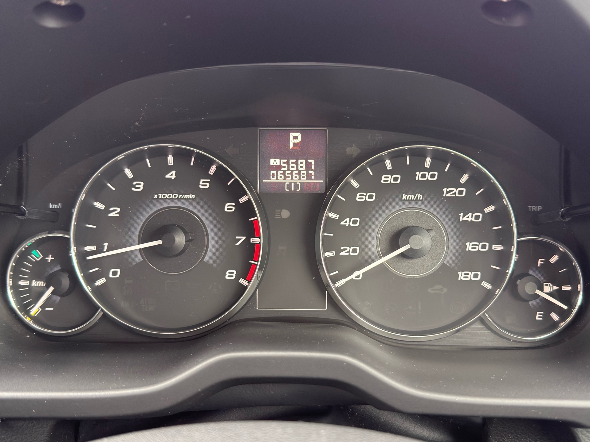 Vehicle photo 7