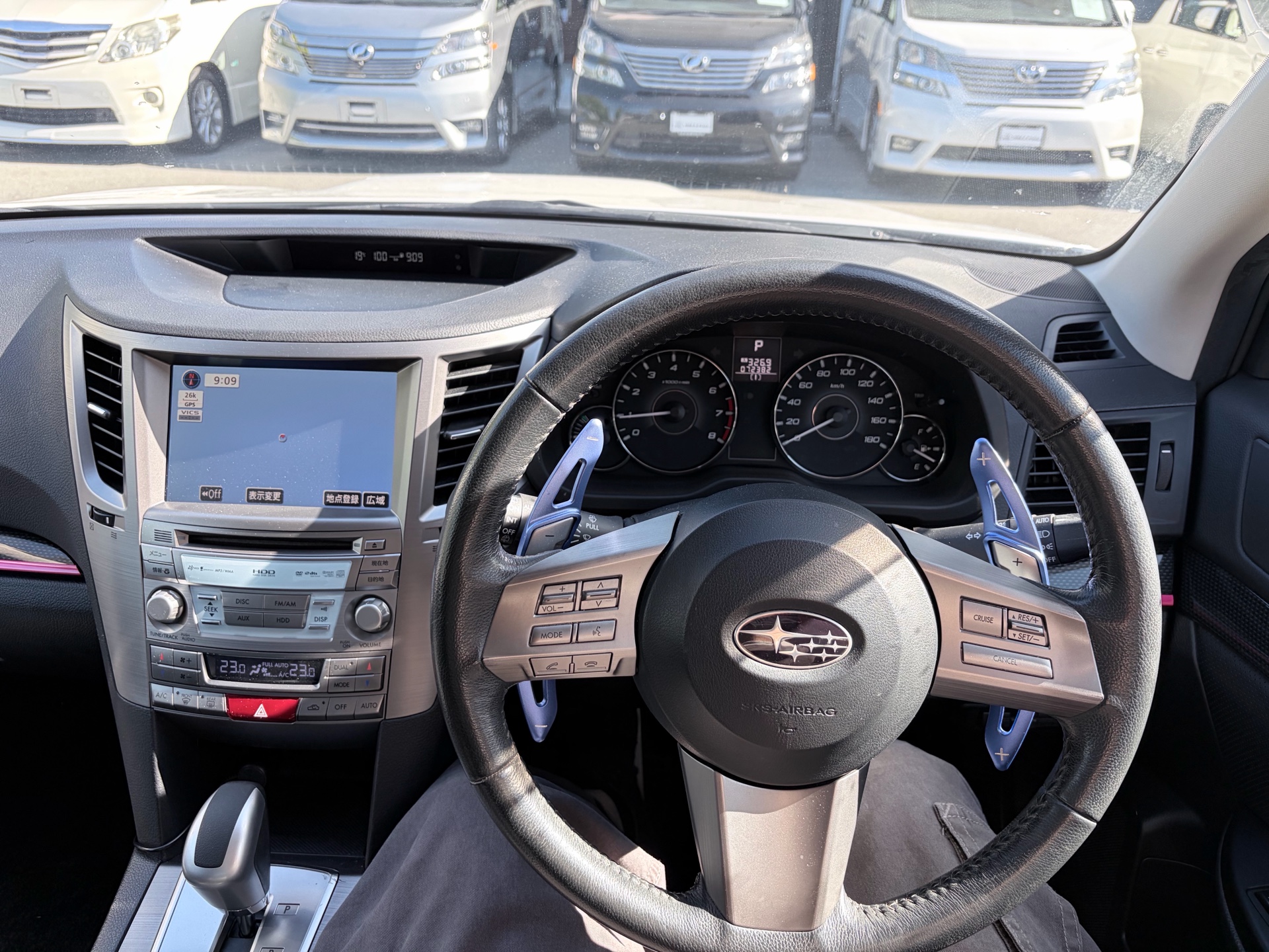 Vehicle photo 8