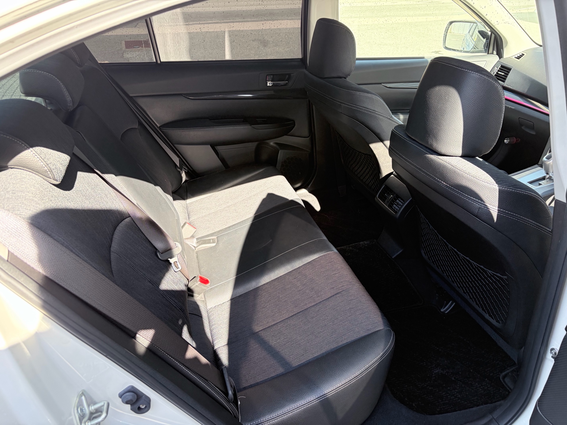 Vehicle photo 15