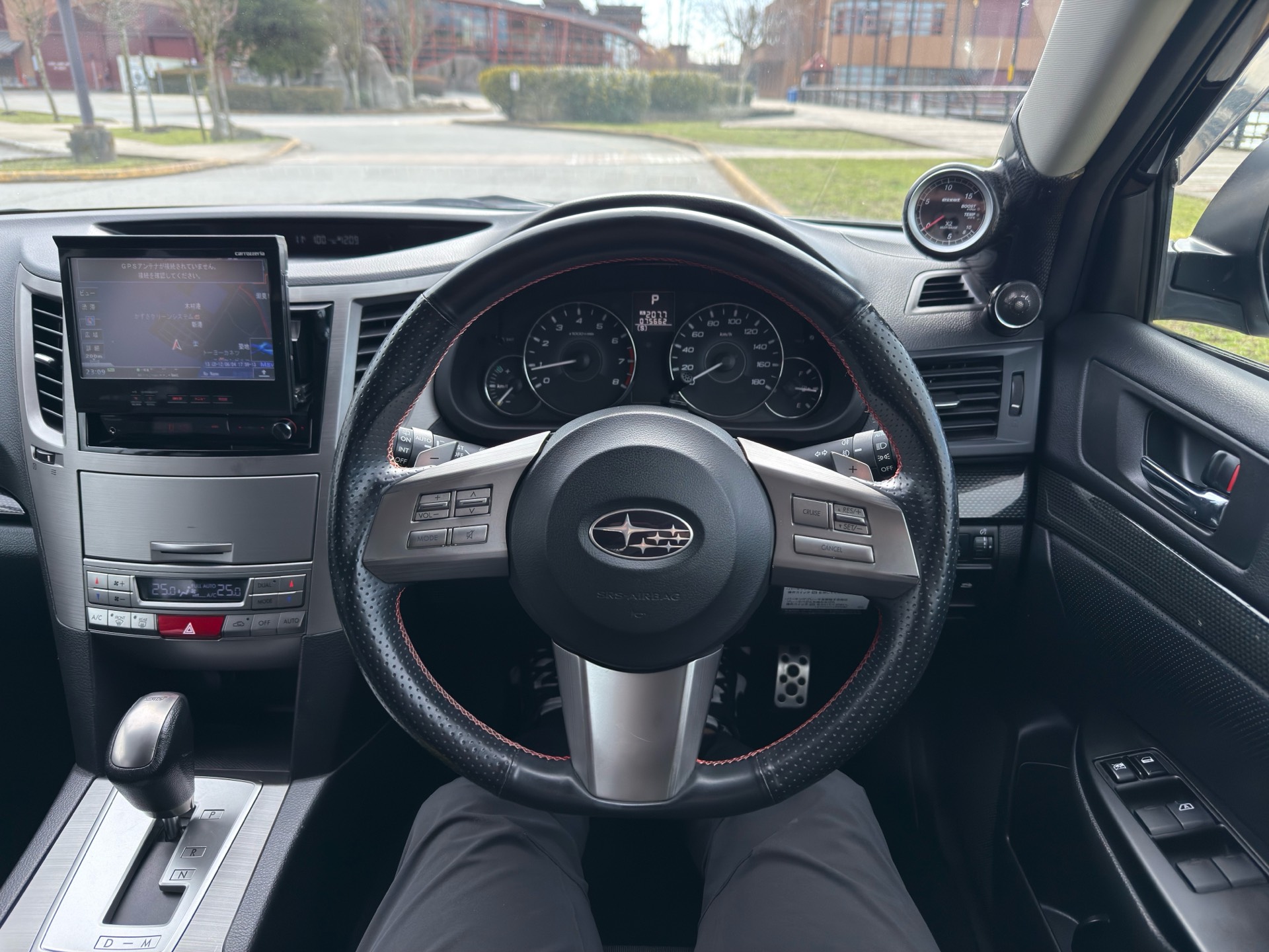 Vehicle photo 6