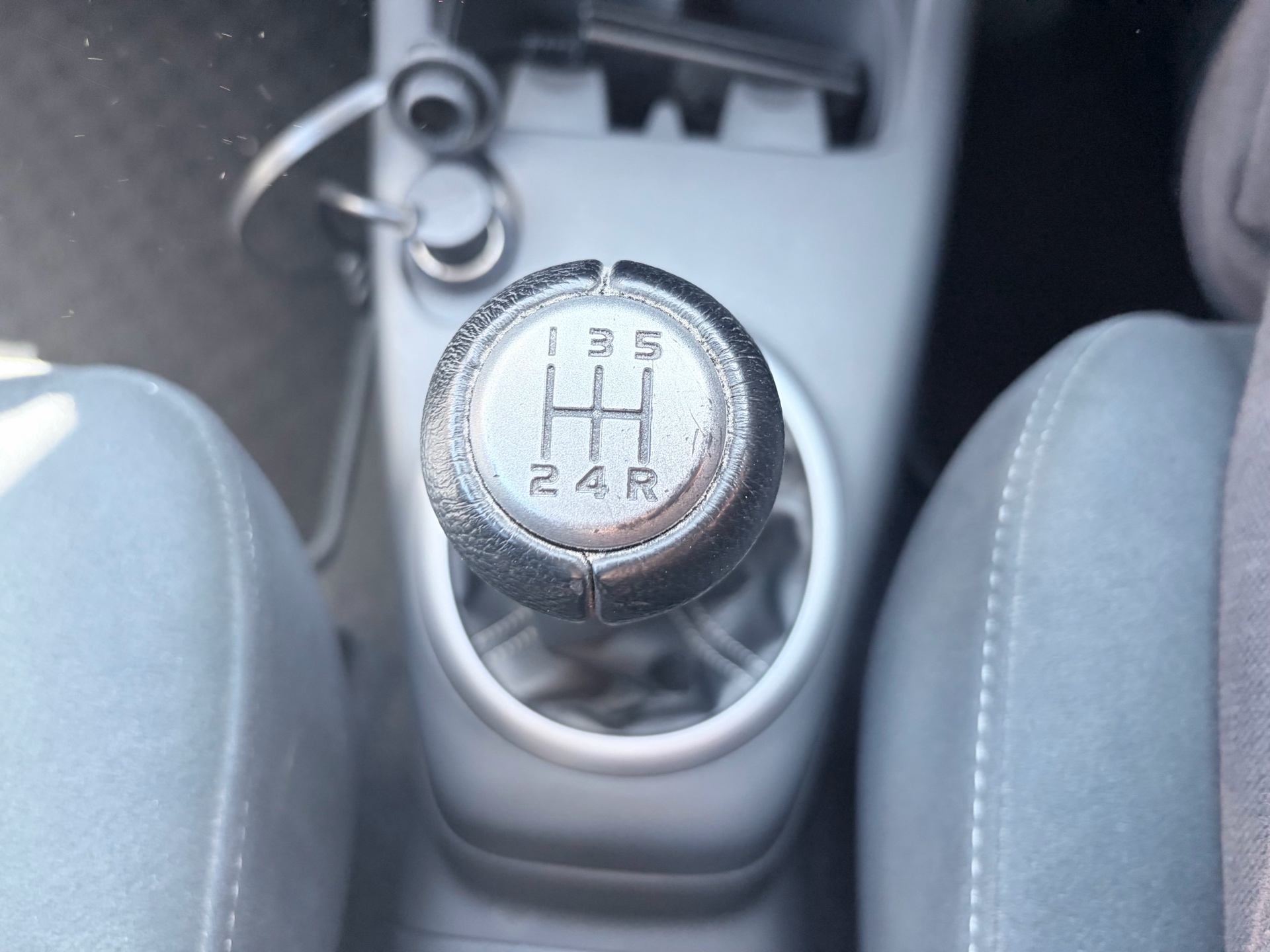 Vehicle photo 11
