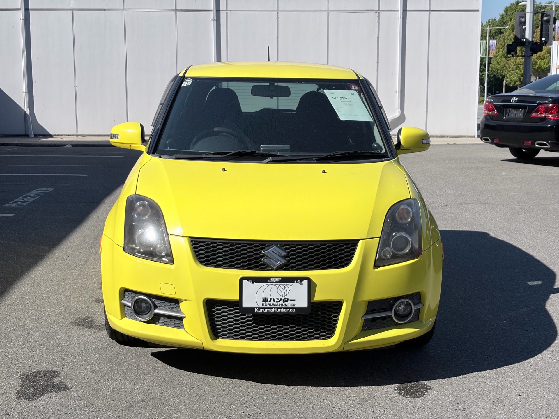 Vehicle photo 2