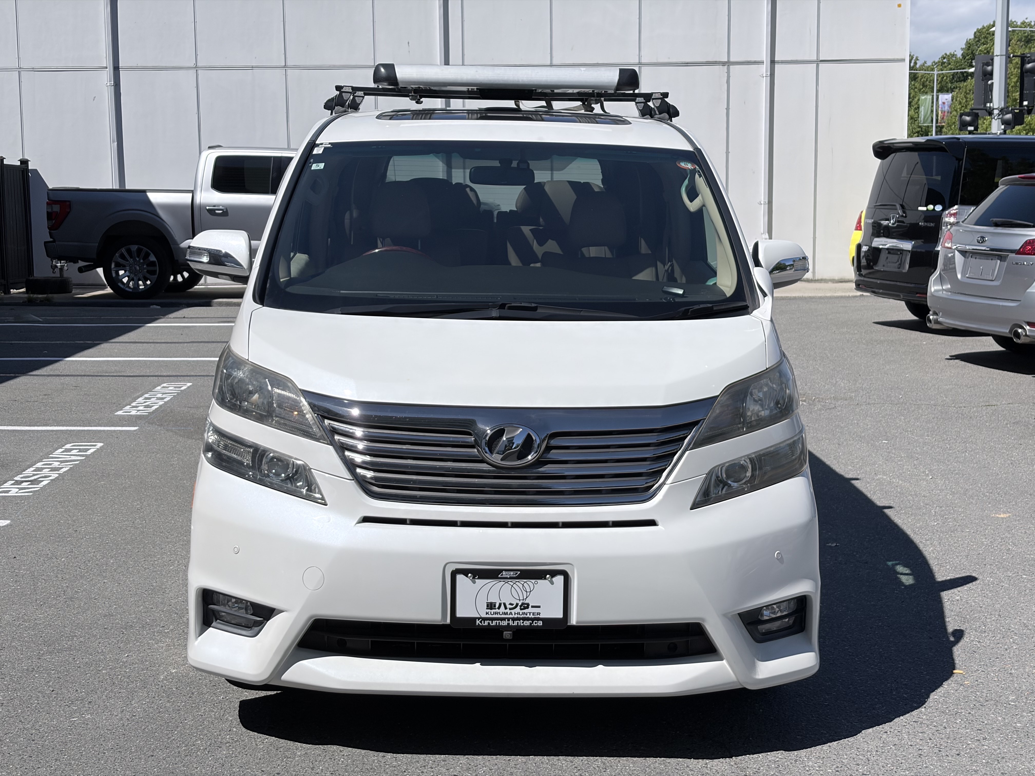 Vehicle photo 2