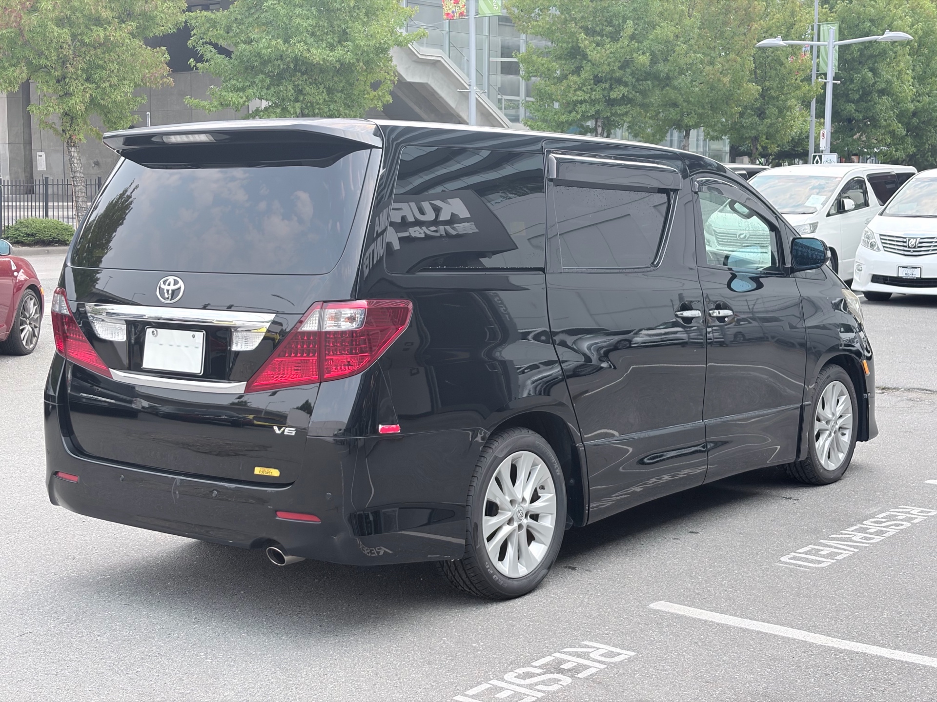 Vehicle photo 7