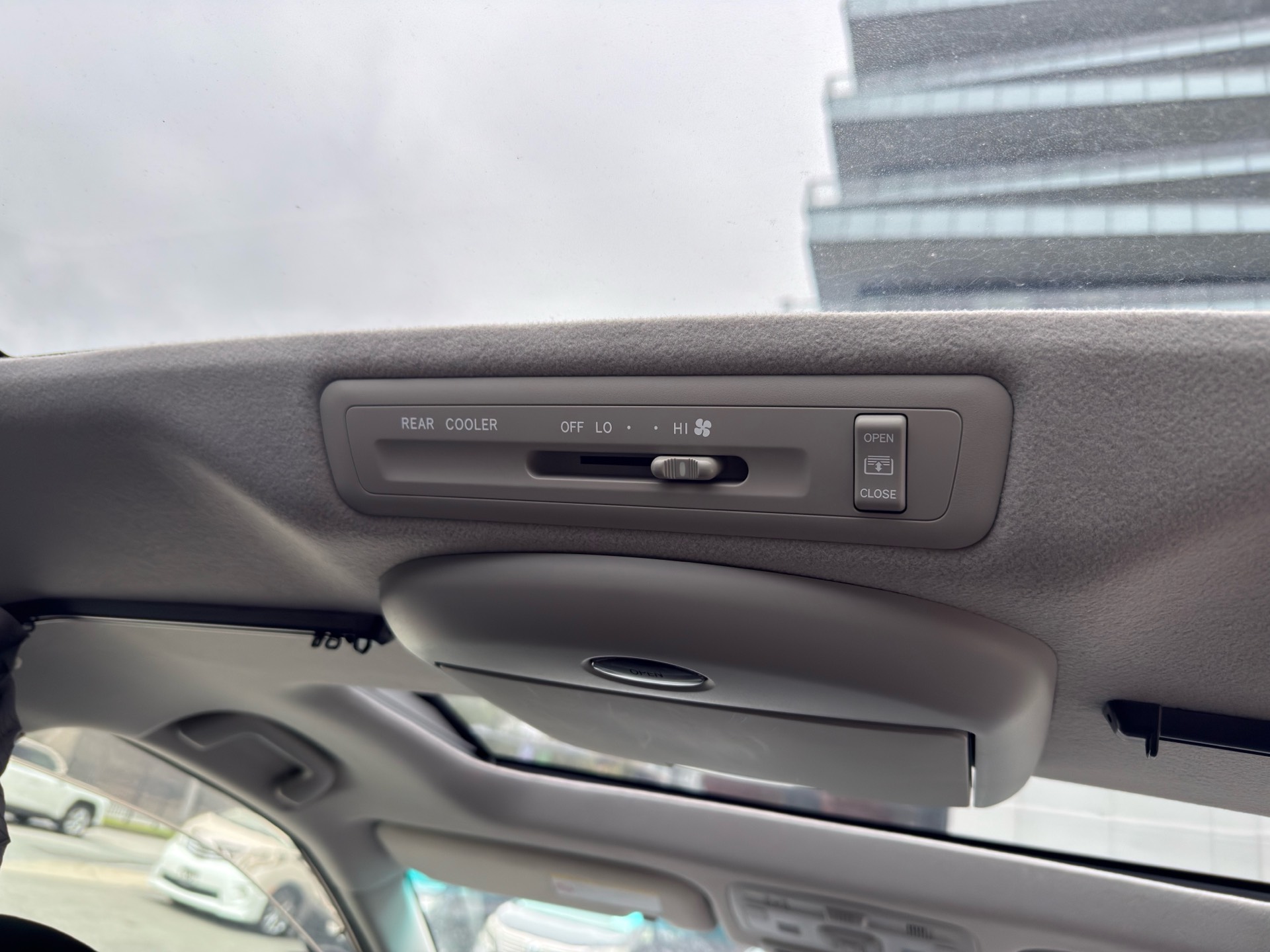 Vehicle photo 15