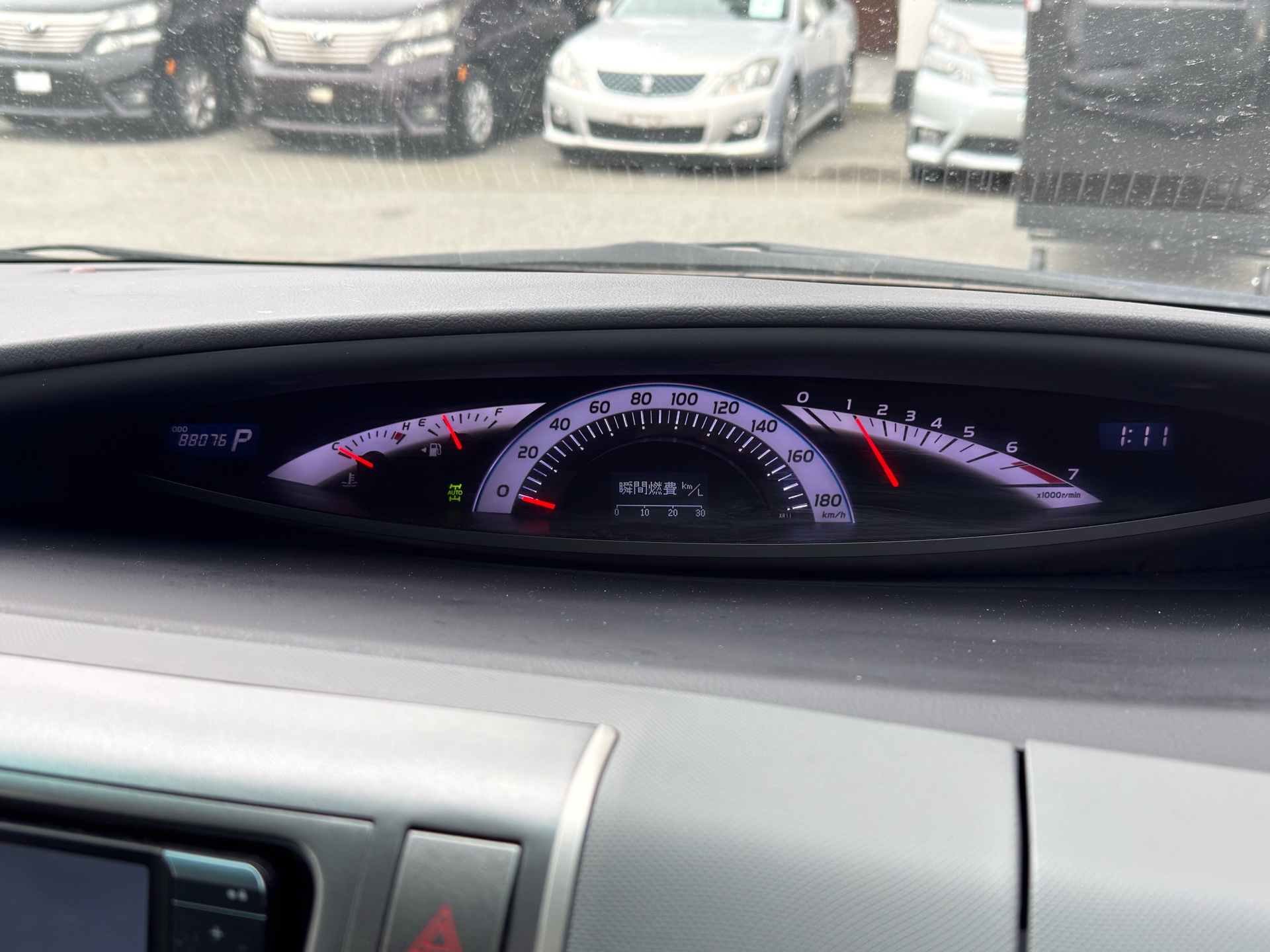 Vehicle photo 7