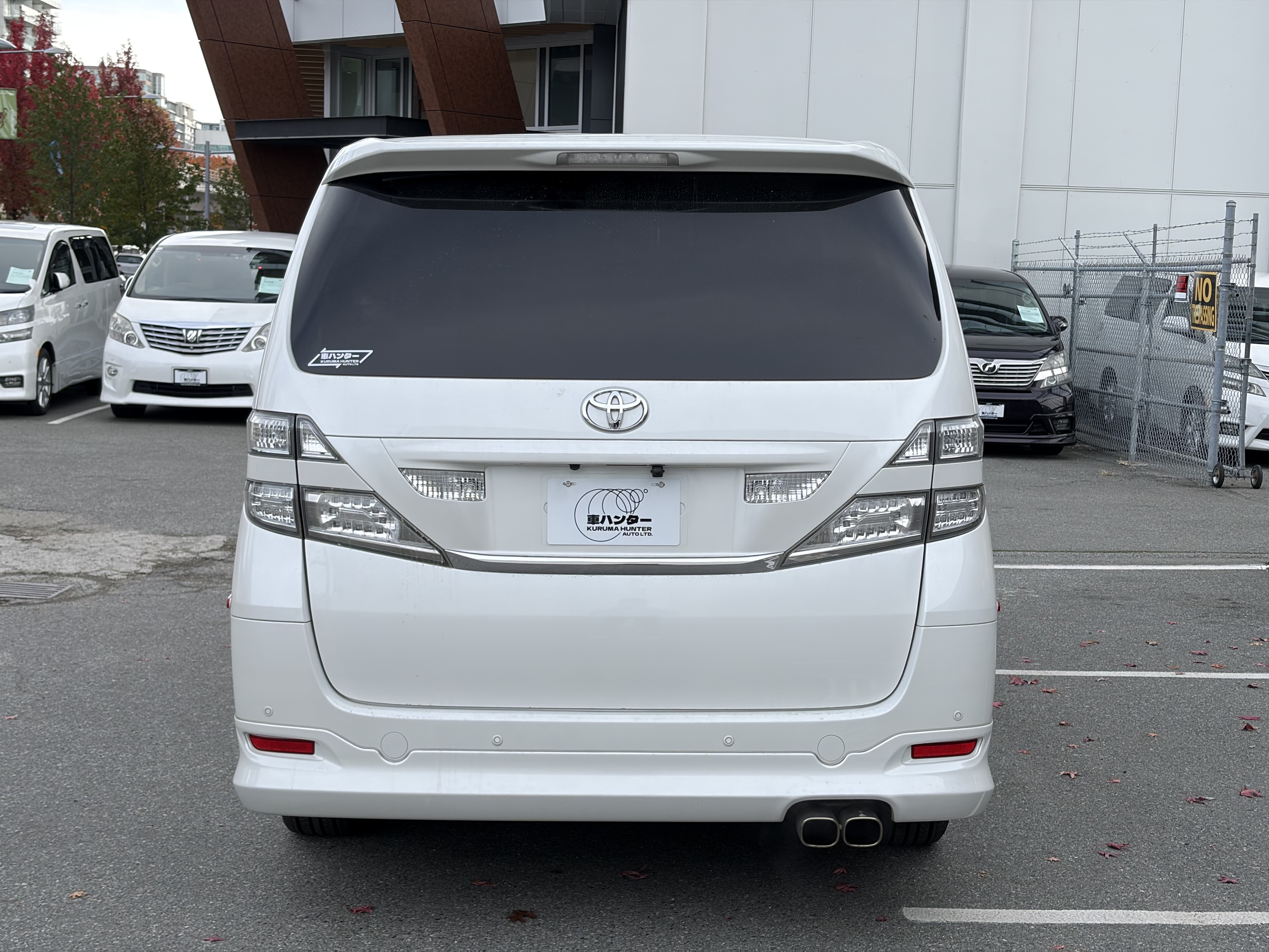 Vehicle photo 5