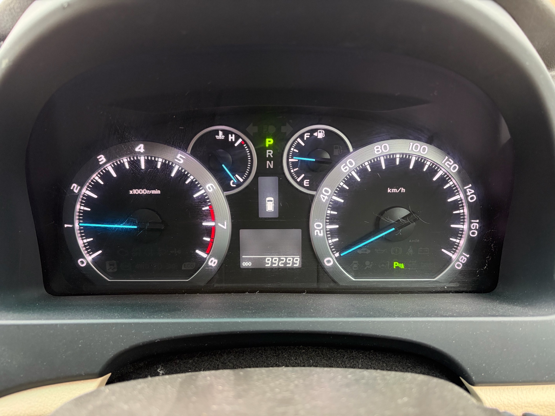 Vehicle photo 10