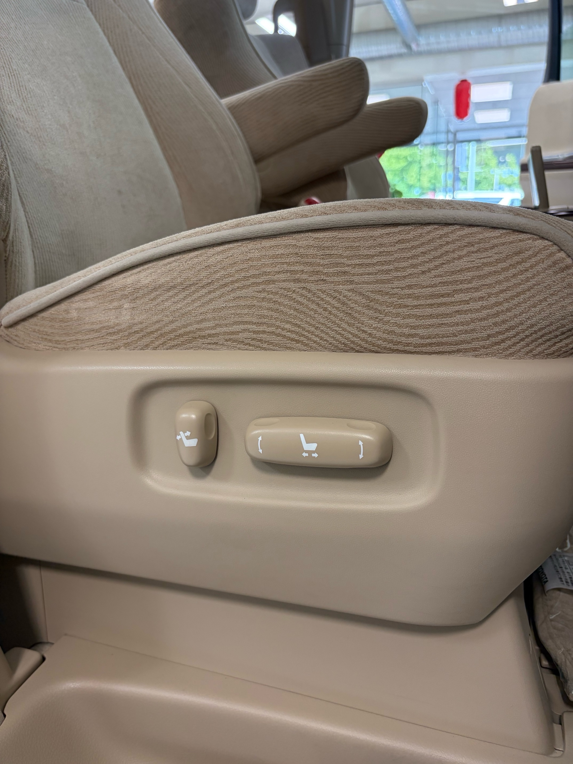 Vehicle photo 39