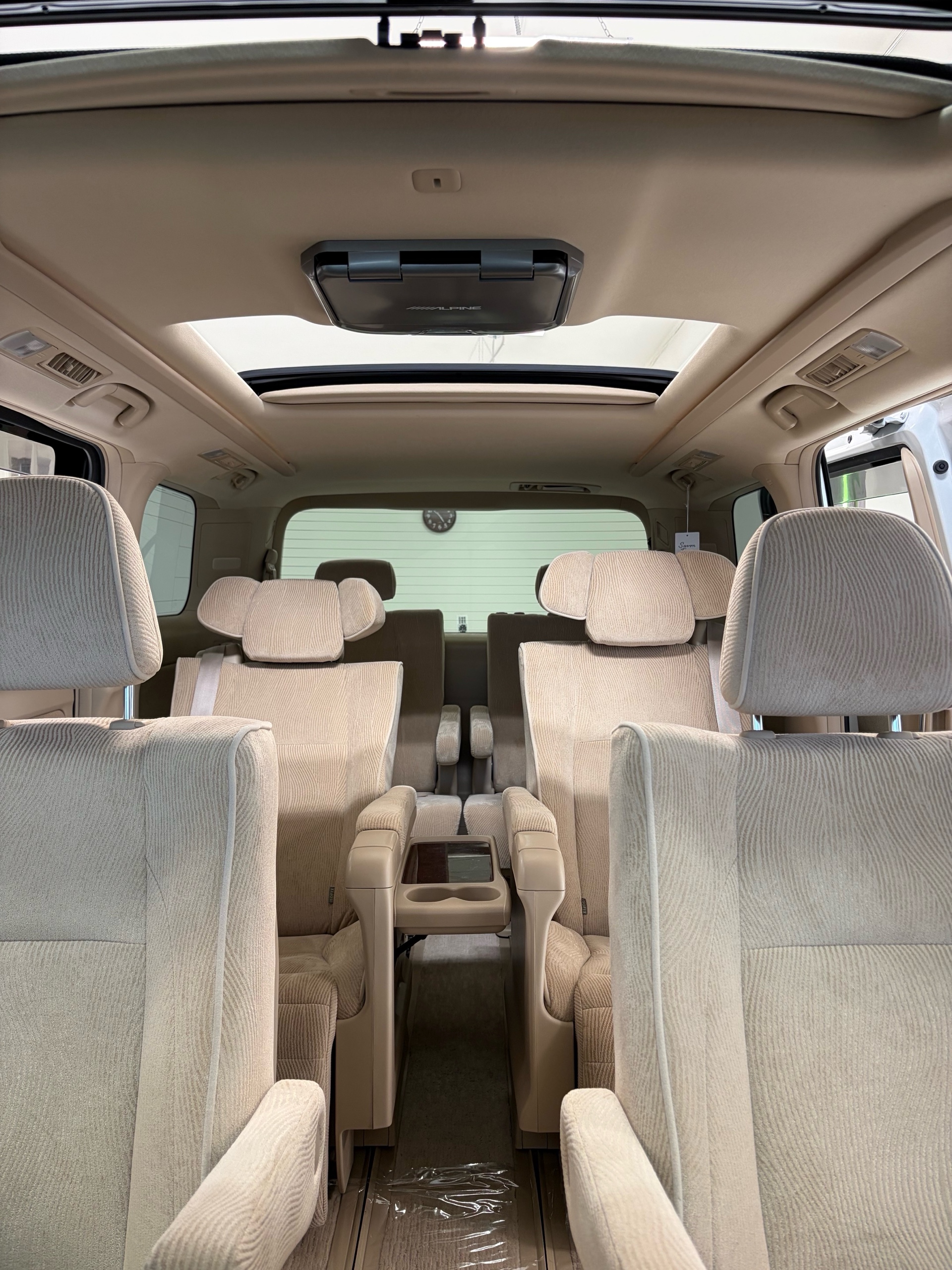 Vehicle photo 31