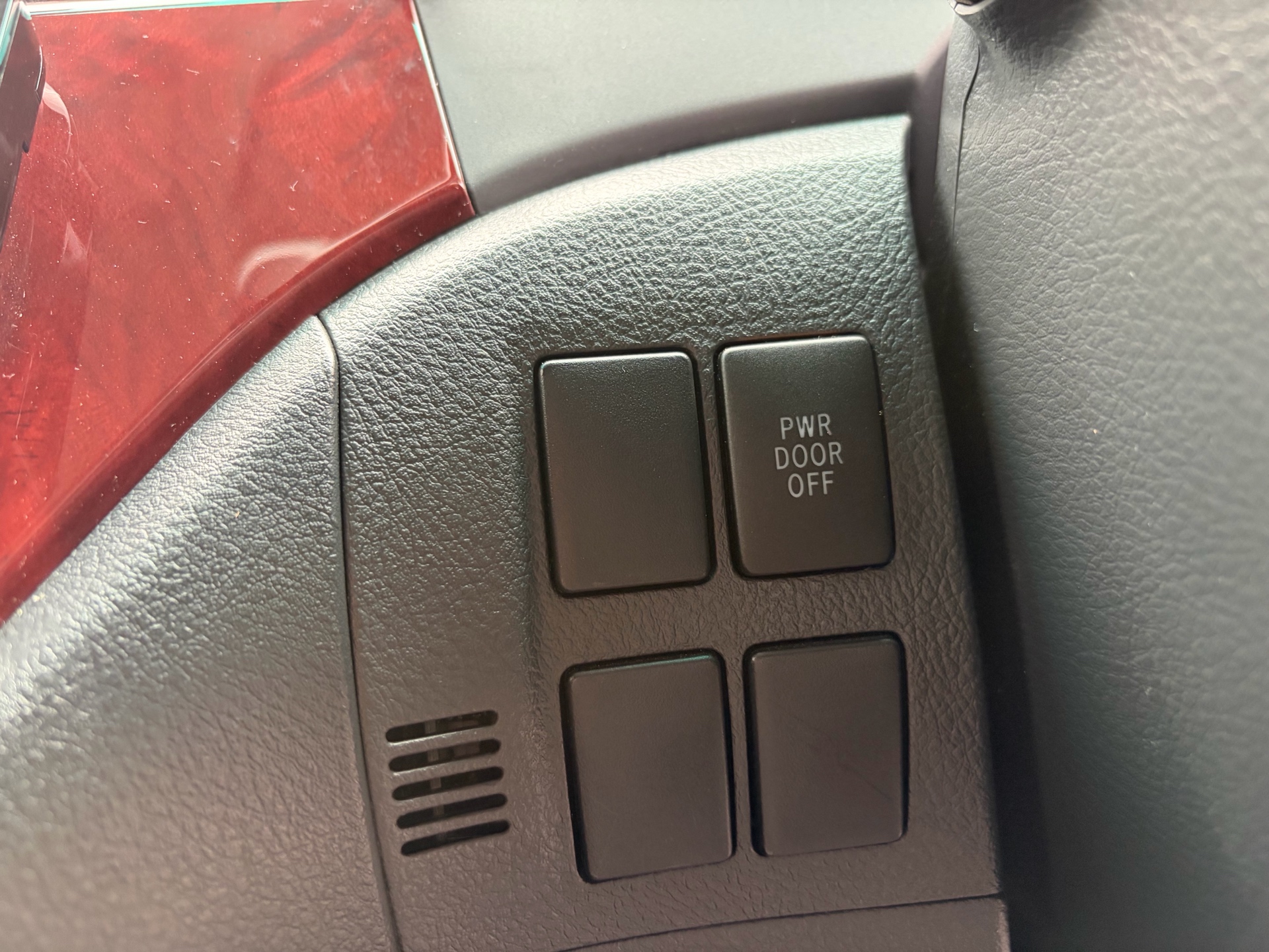 Vehicle photo 20