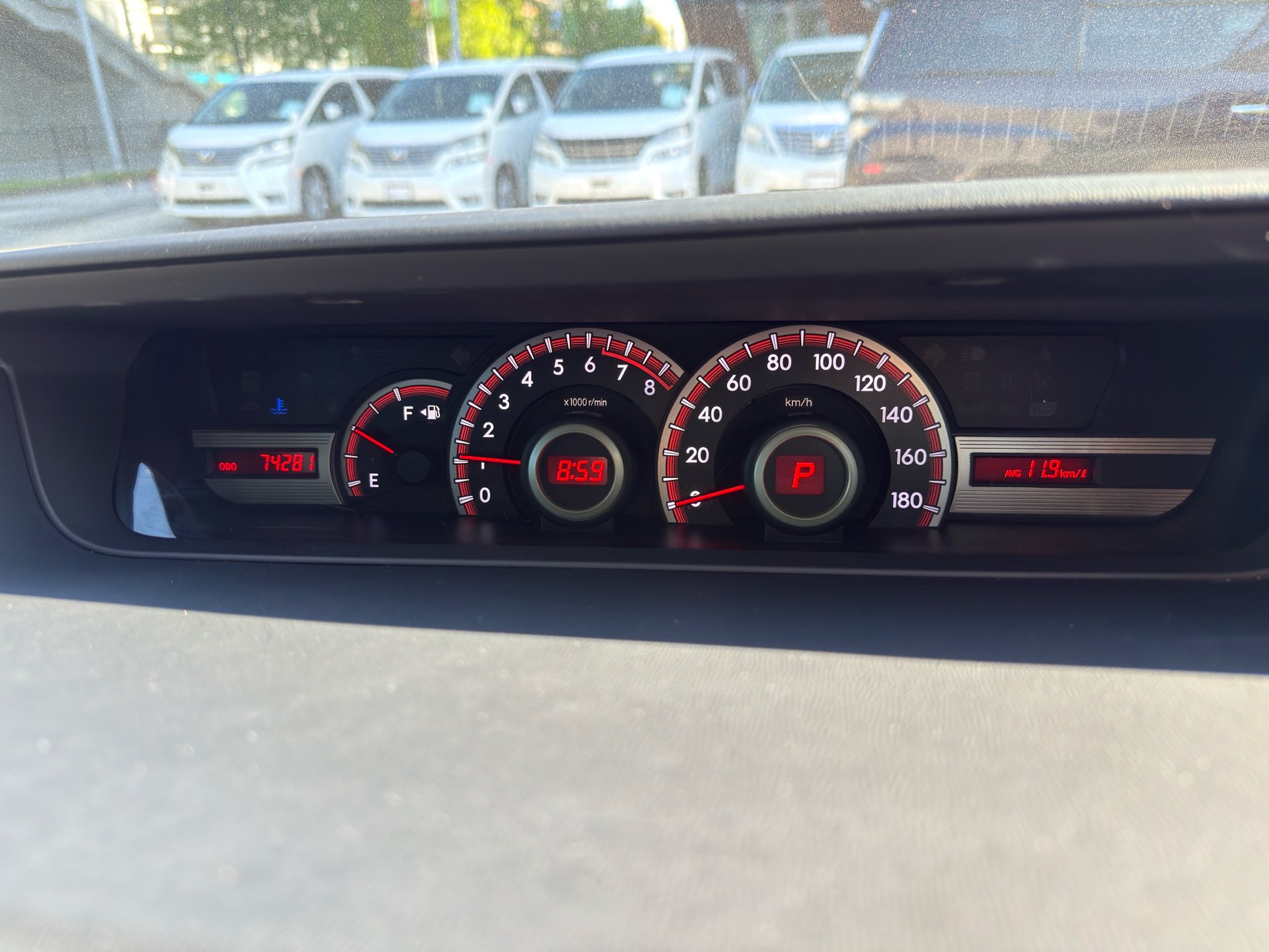 Vehicle photo 9