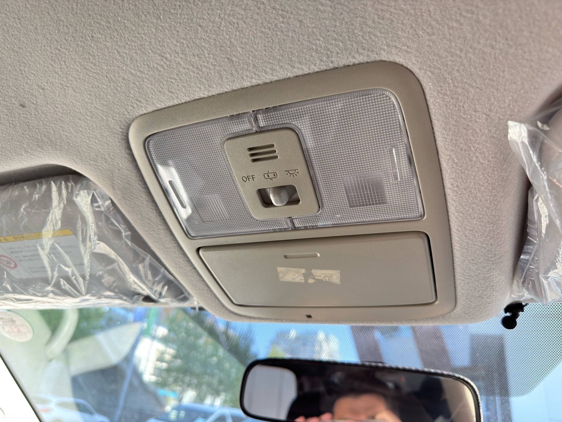 Vehicle photo 7