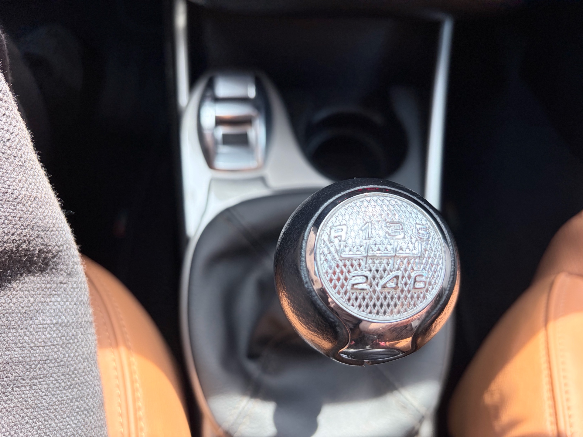 Vehicle photo 10