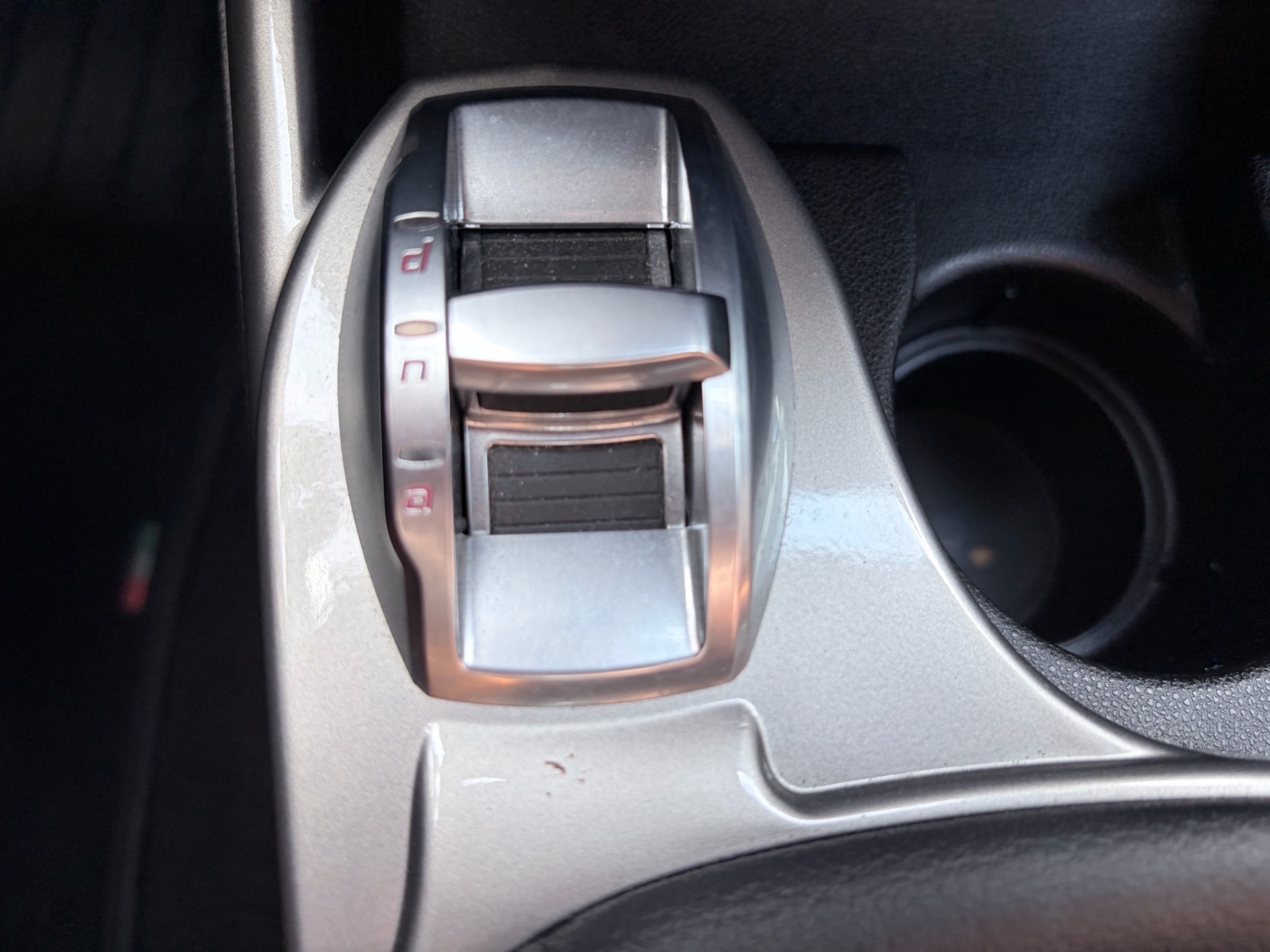 Vehicle photo 13