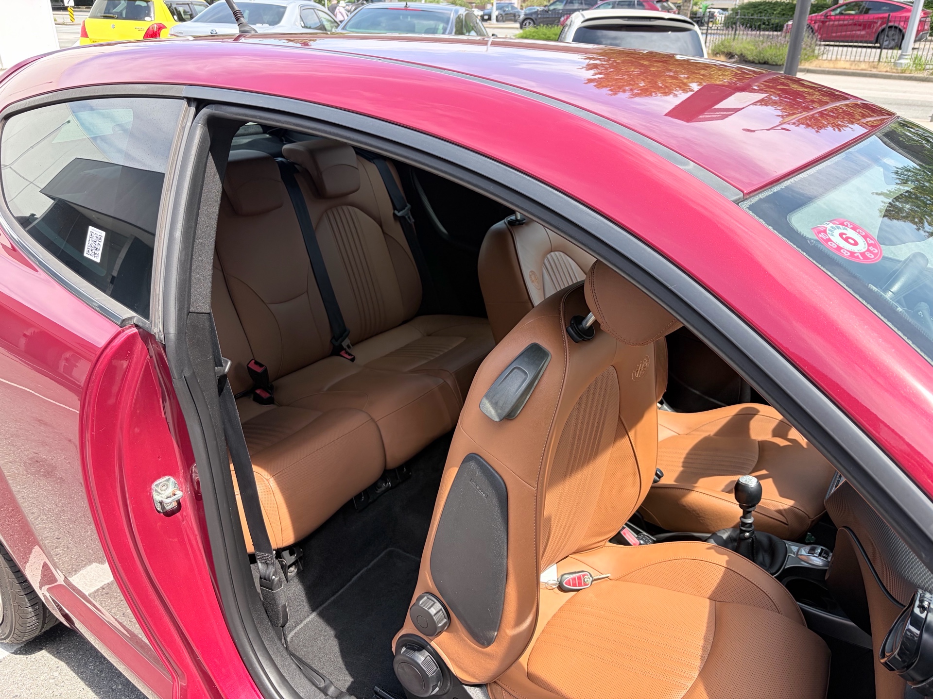 Vehicle photo 17