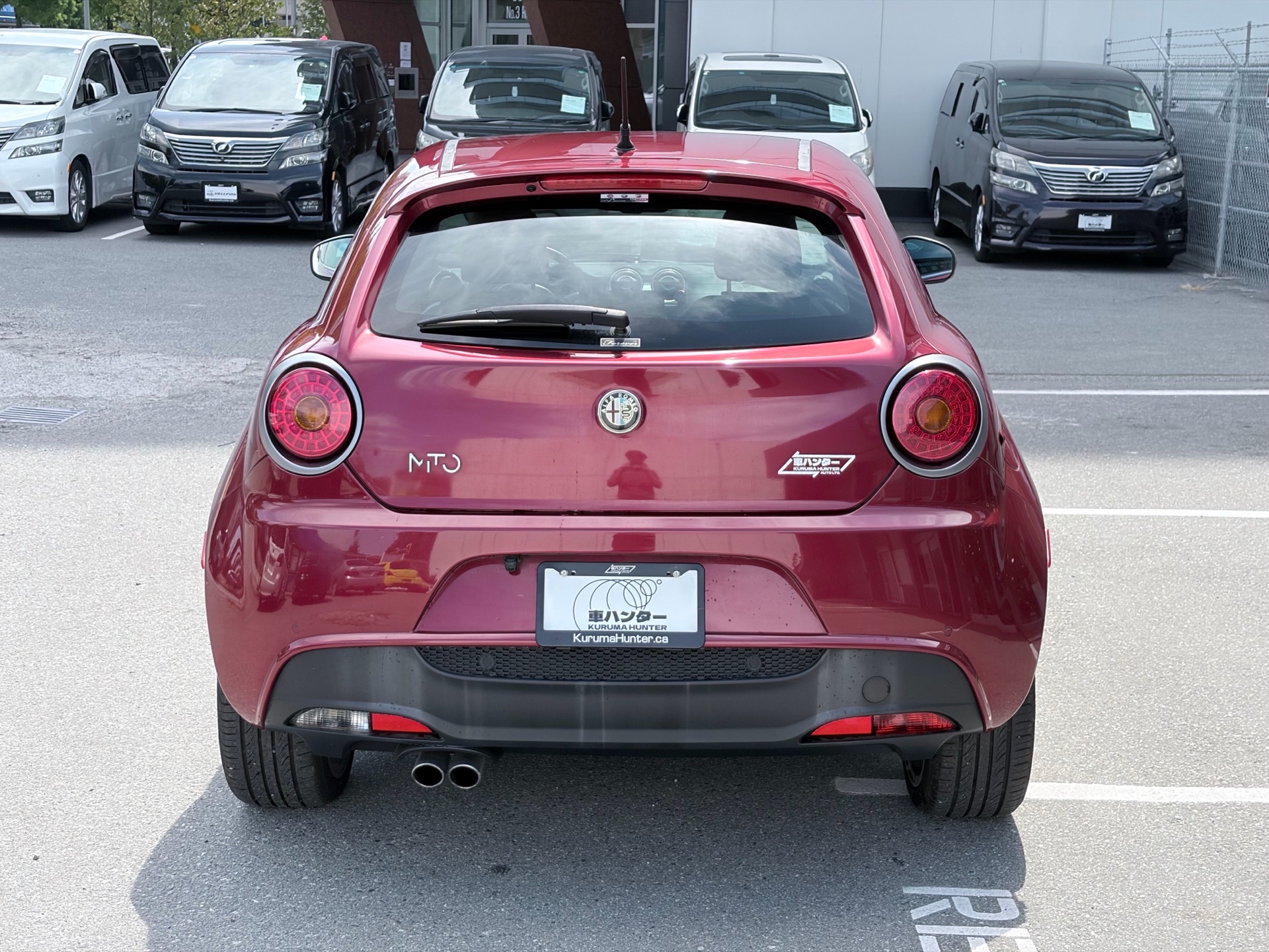 Vehicle photo 6