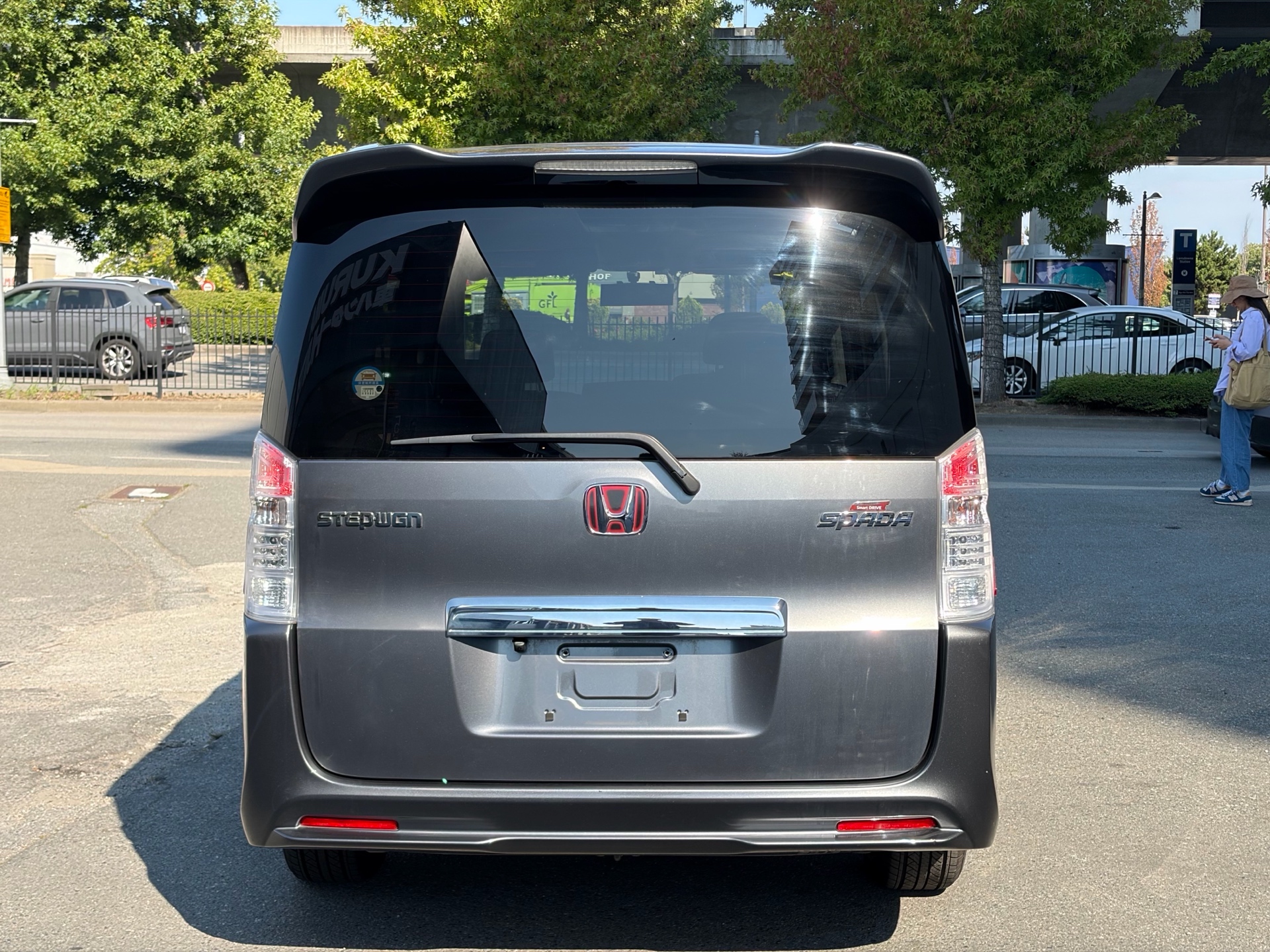 Vehicle photo 5