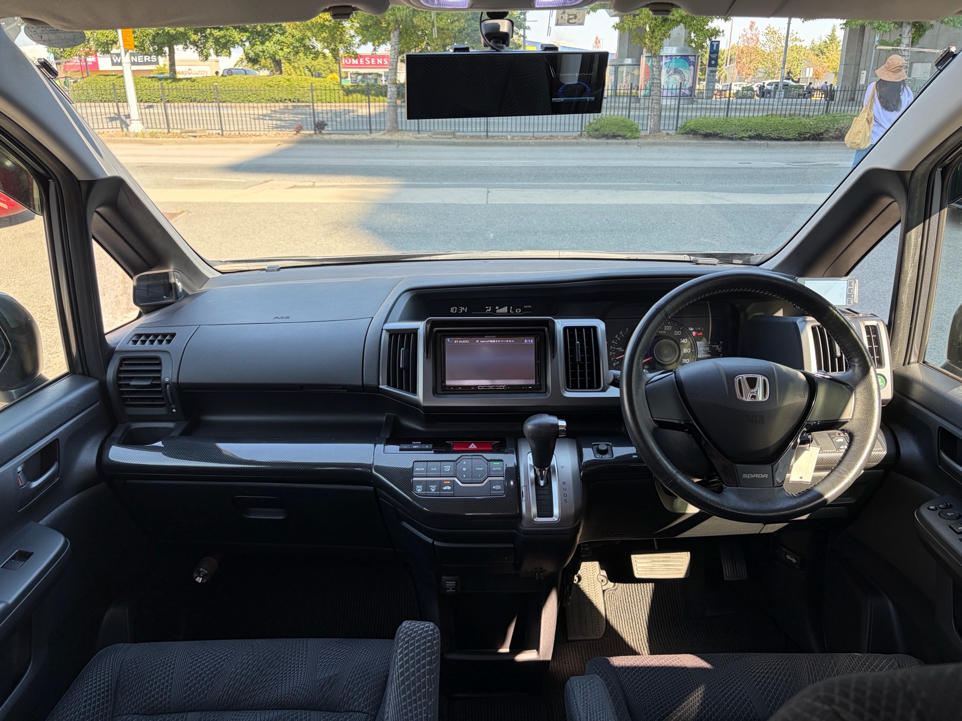 Vehicle photo 6