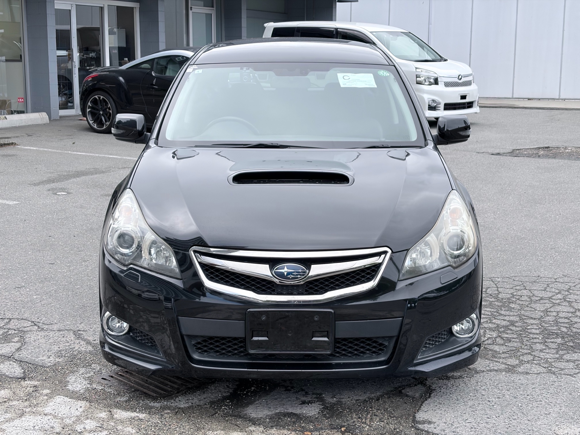Vehicle photo 3
