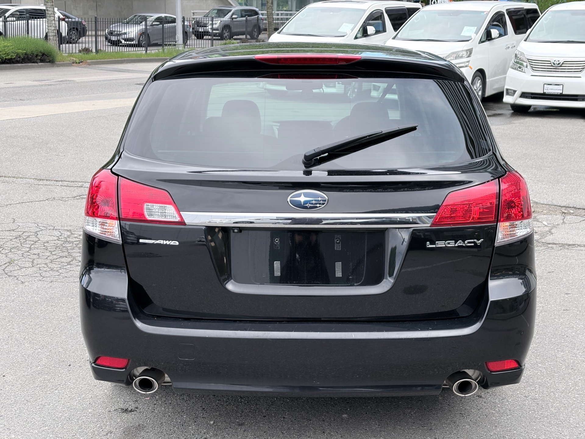 Vehicle photo 5