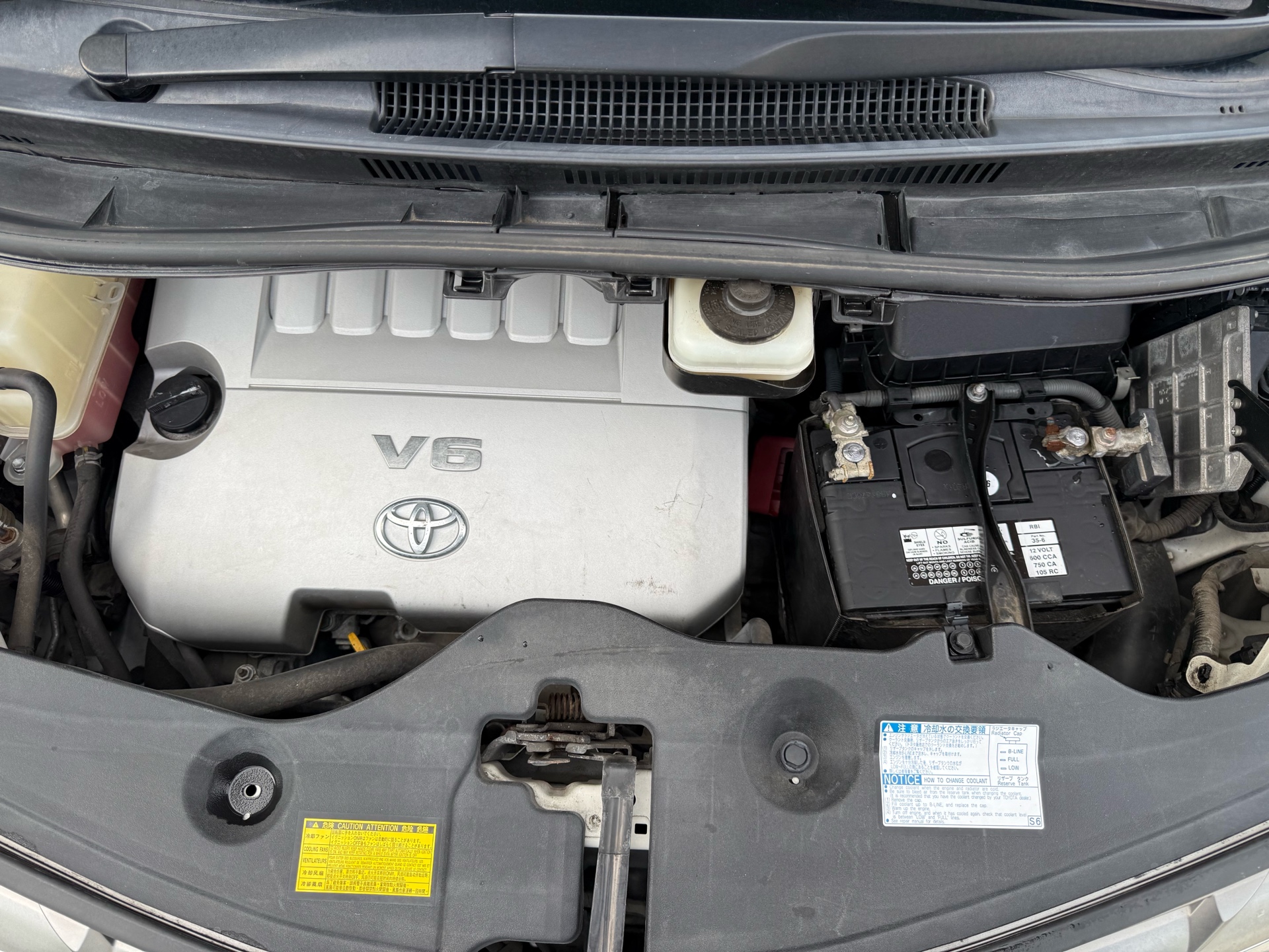 Vehicle photo 6