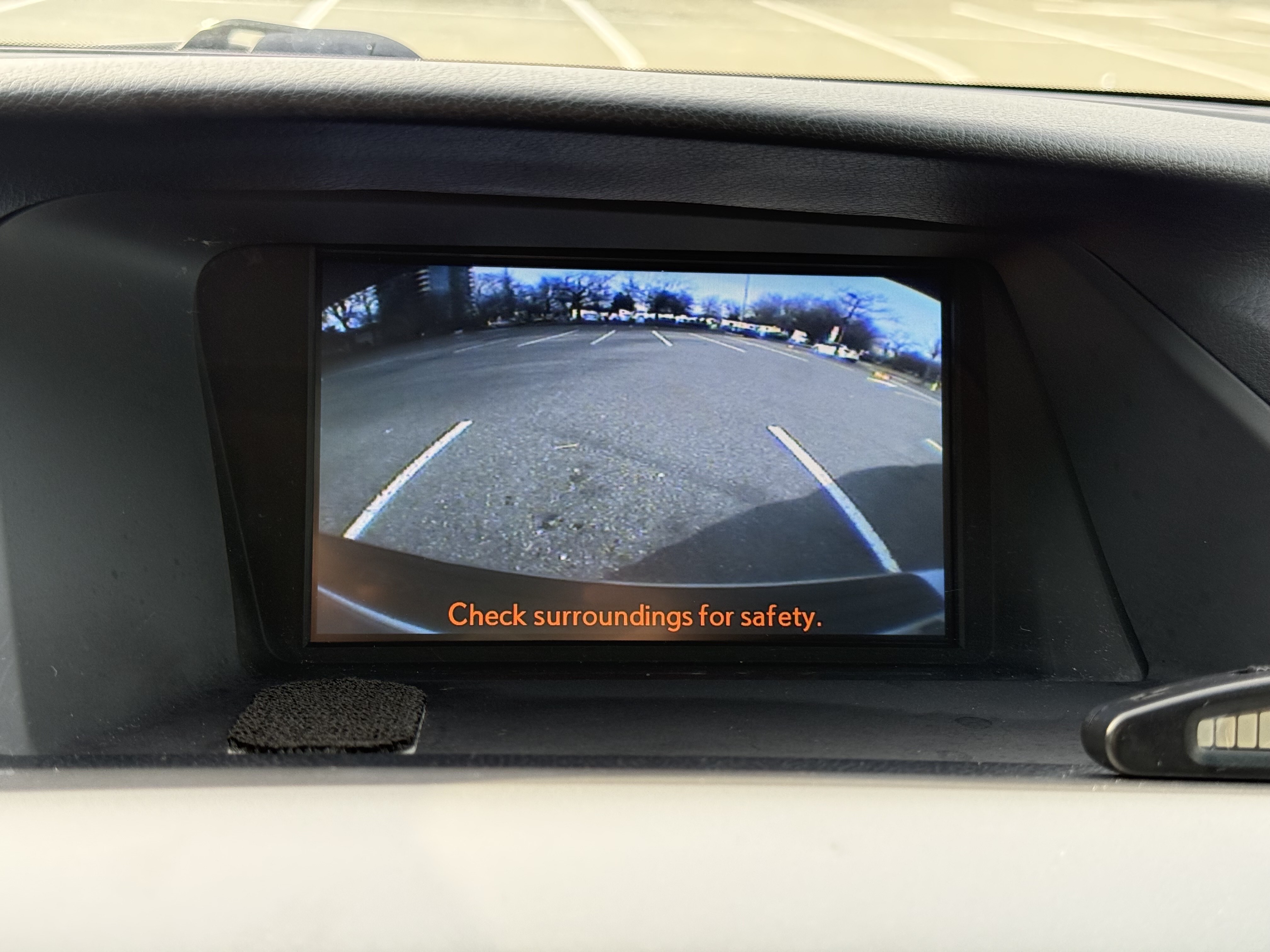 Vehicle photo 18
