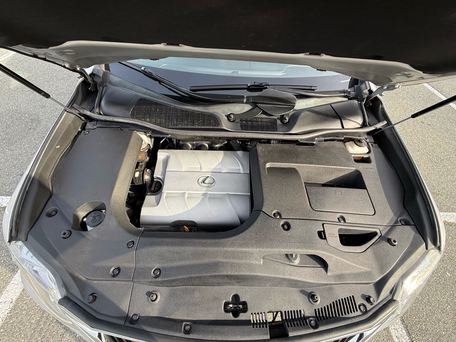 Vehicle photo 12