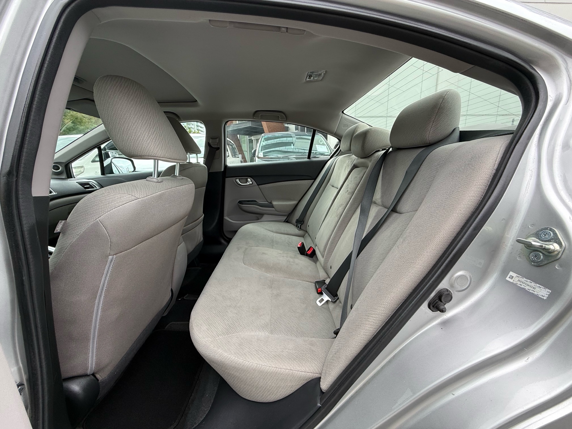 Vehicle photo 6