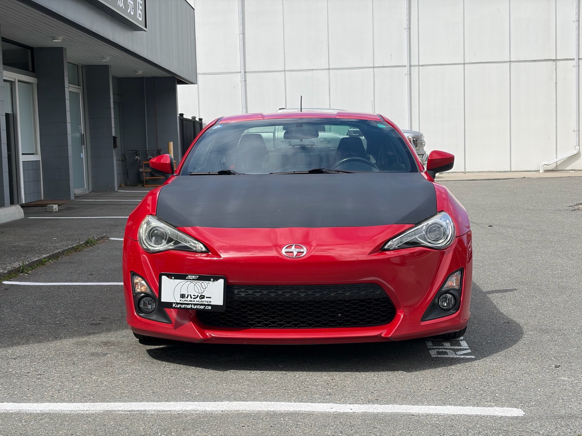 Vehicle photo 2