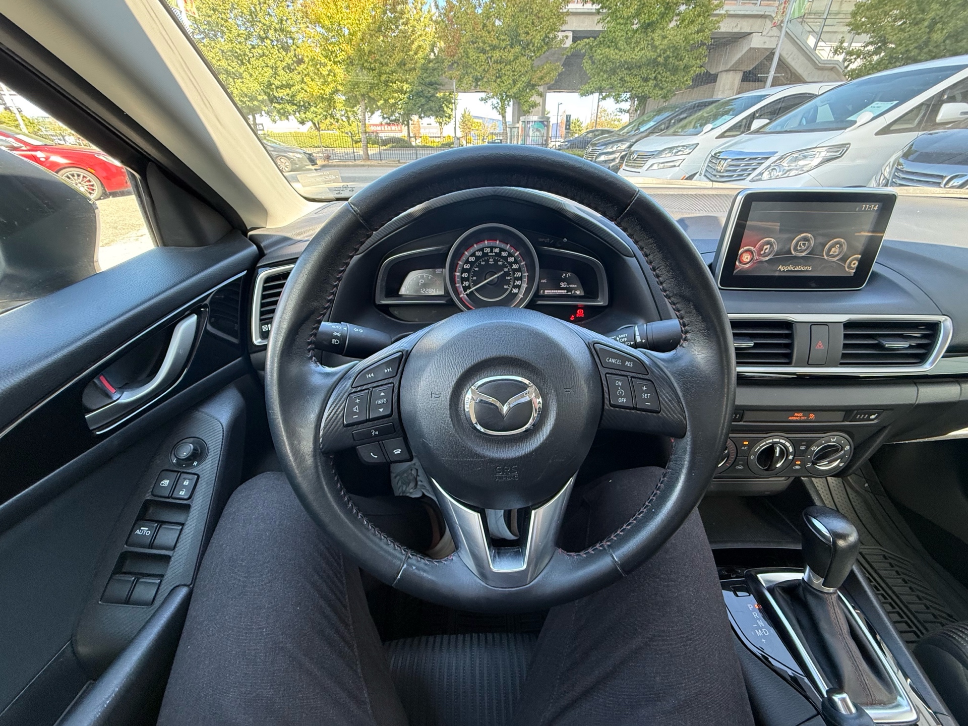 Vehicle photo 7
