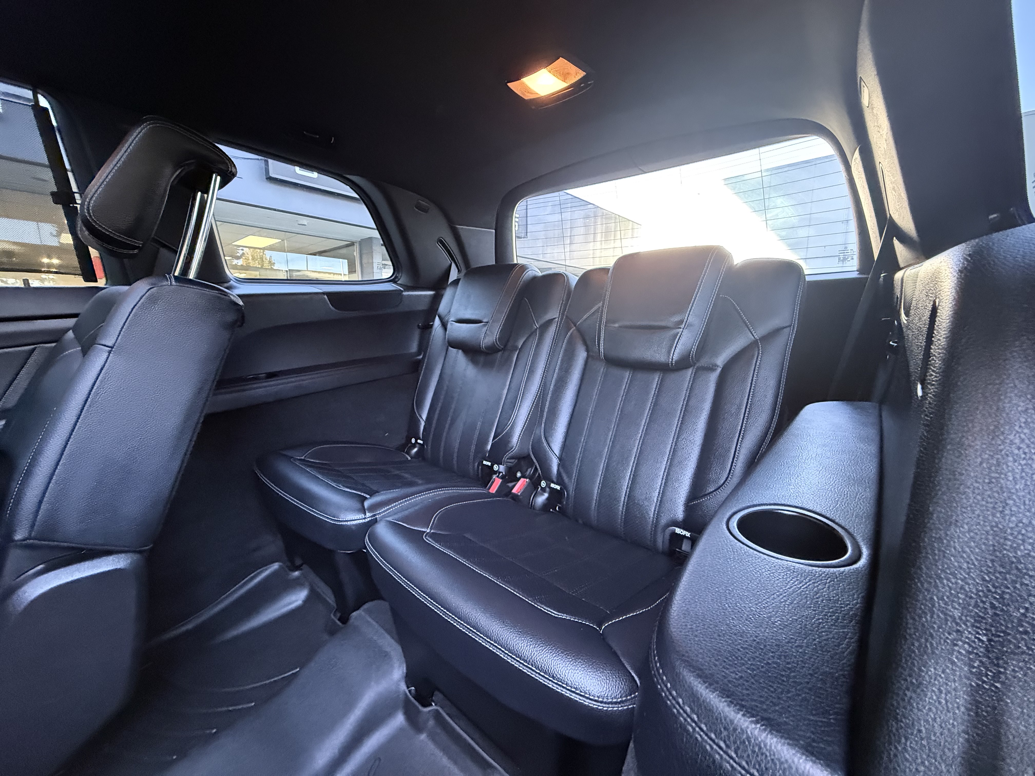 Vehicle photo 14