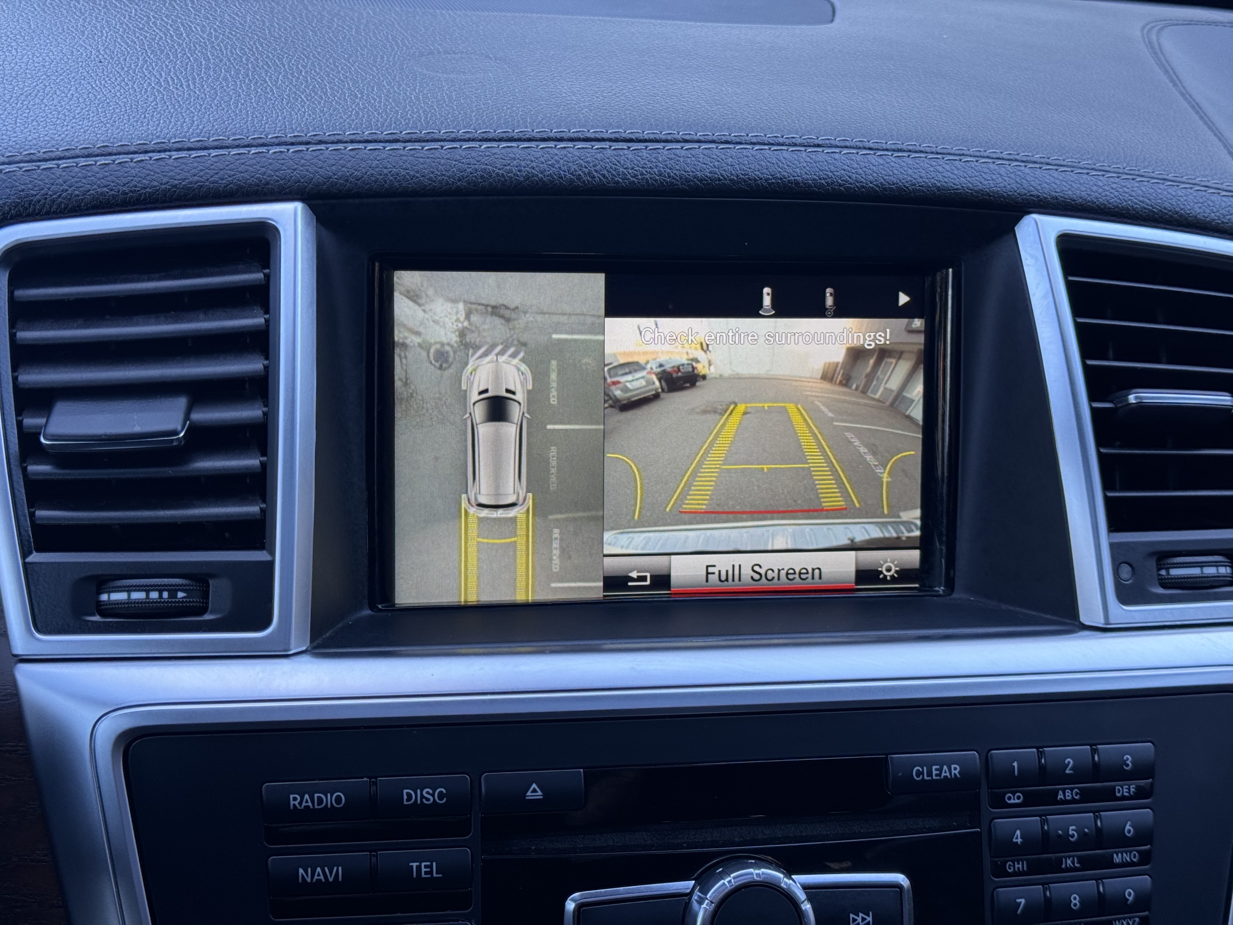 Vehicle photo 9