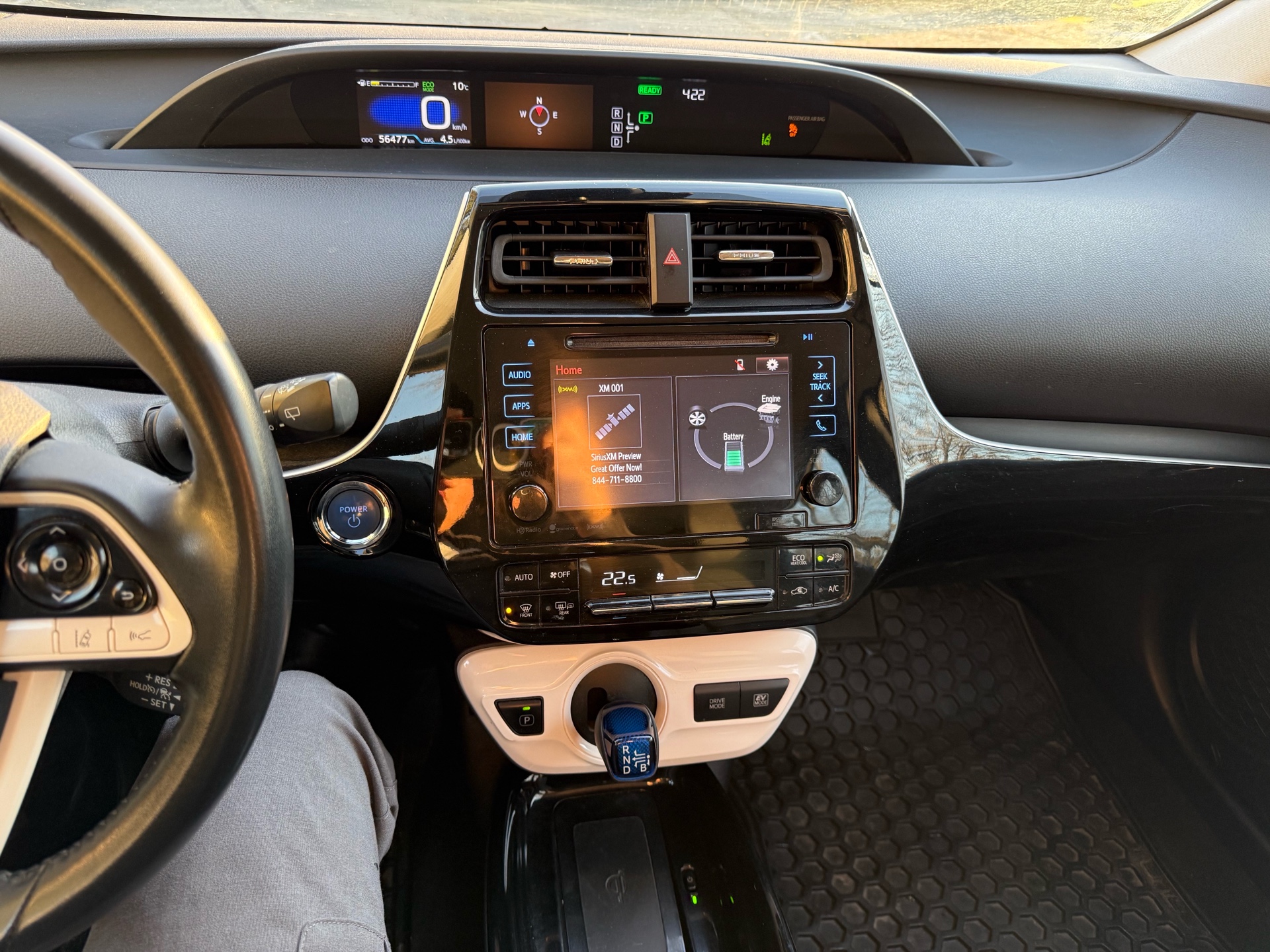 Vehicle photo 6