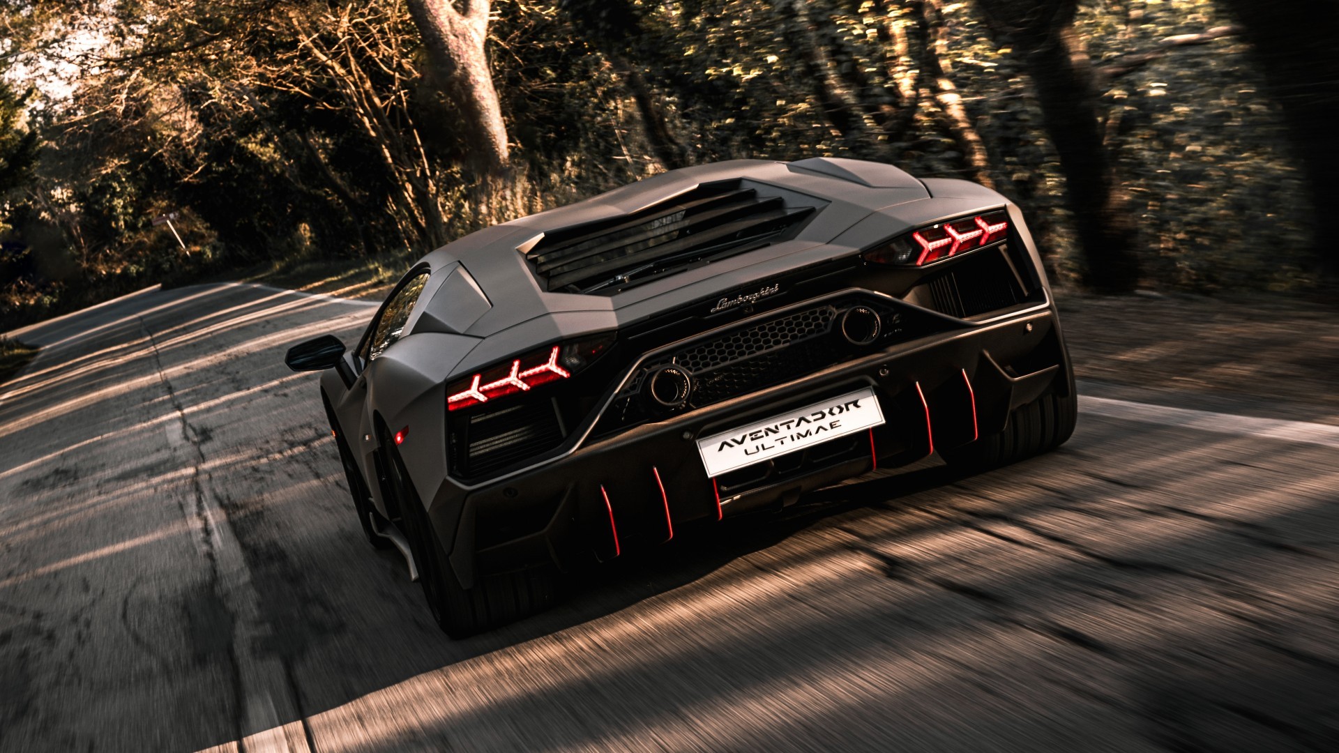 https://hillzcdn.ca/lionmotorsalesinc/2695810244332457-lamborghini_aventador_lp_780_4_ultimae_2022_4k_8-1920x1080.jpg