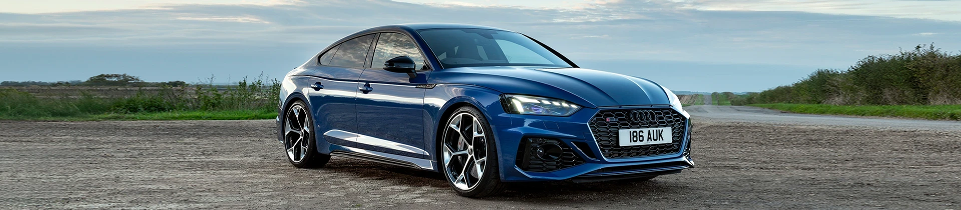 https://hillzcdn.ca/moon1autosales/3677268039900723-about_us.webp