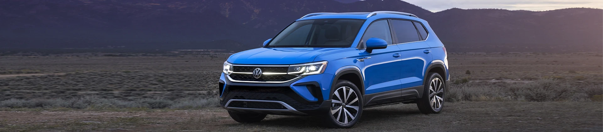 https://hillzcdn.ca/moon1autosales/6579075536303205-car_finder.webp