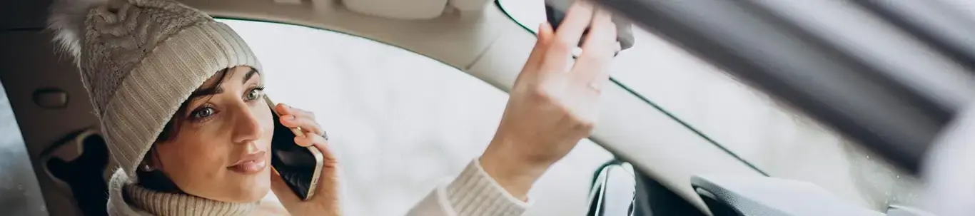 https://hillzcdn.ca/moonmotors/47559699188067994-contactUs.webp
